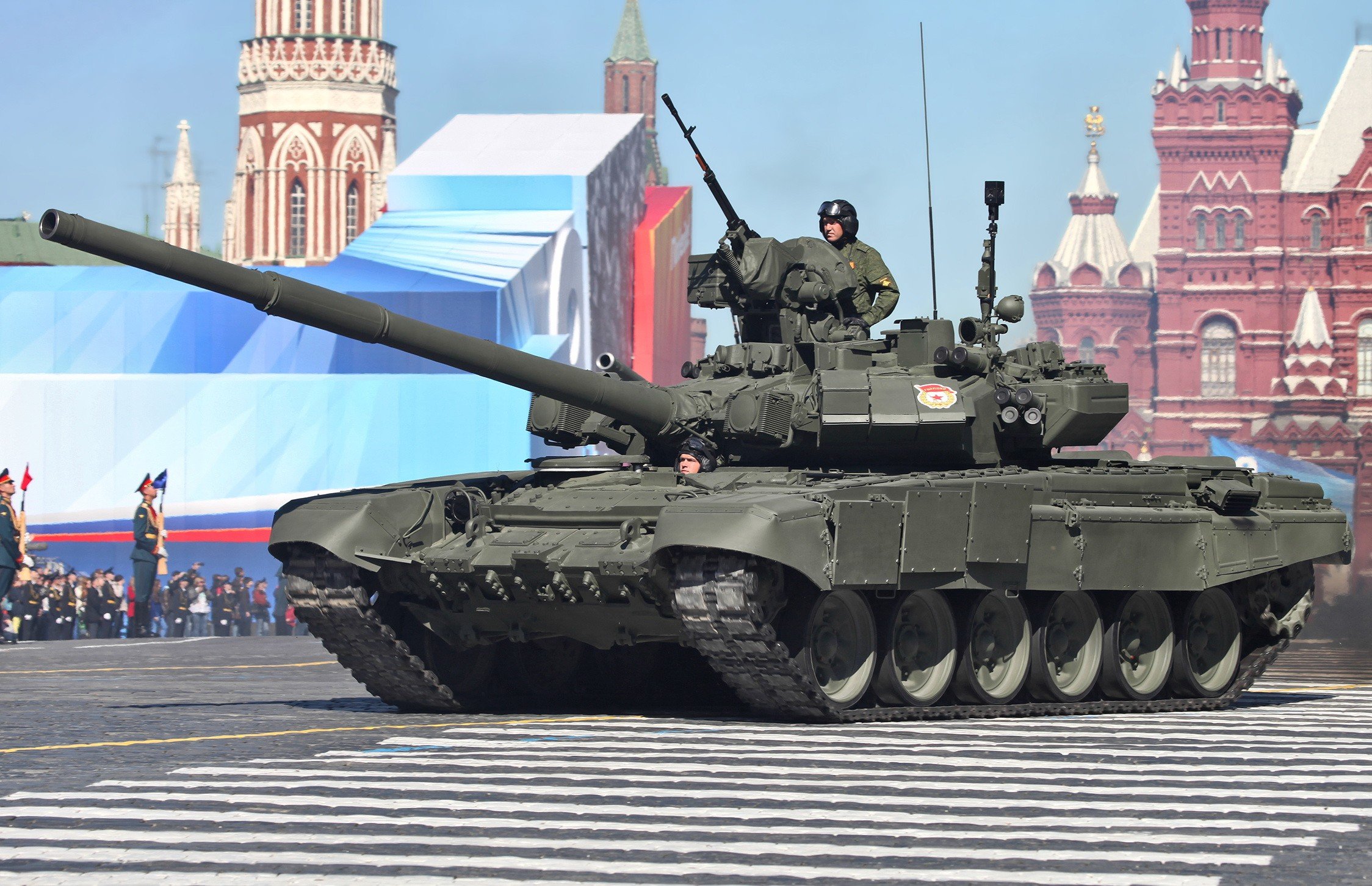 Wallpaper, Moscow, weapon, tank, military, Russia, Russian Army, army, T Red Square, land vehicle, combat vehicle, self propelled artillery 2248x1452