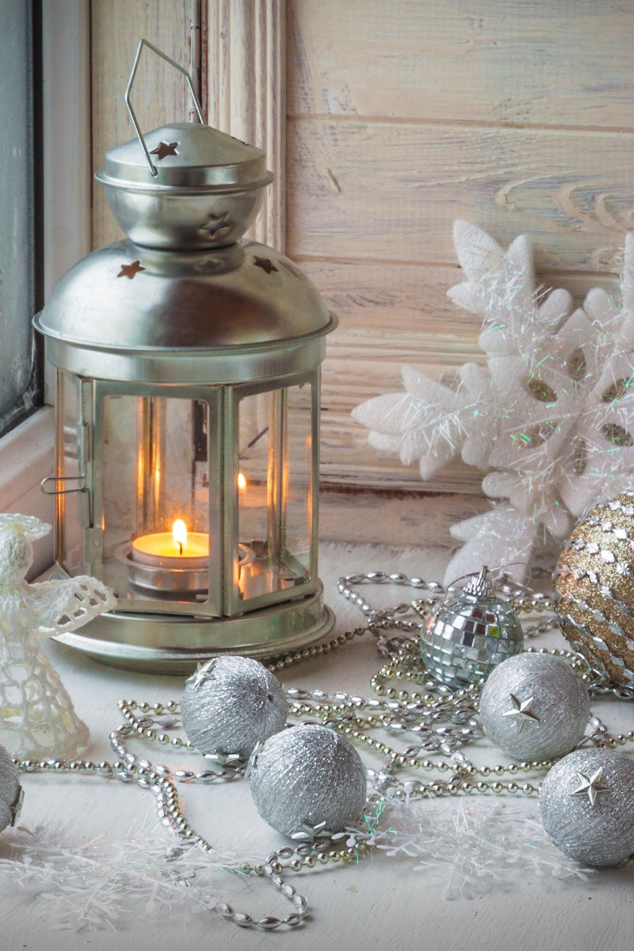 Candle Silver Balls Winter Snow Merry Christmas Wallpaper For Mobile