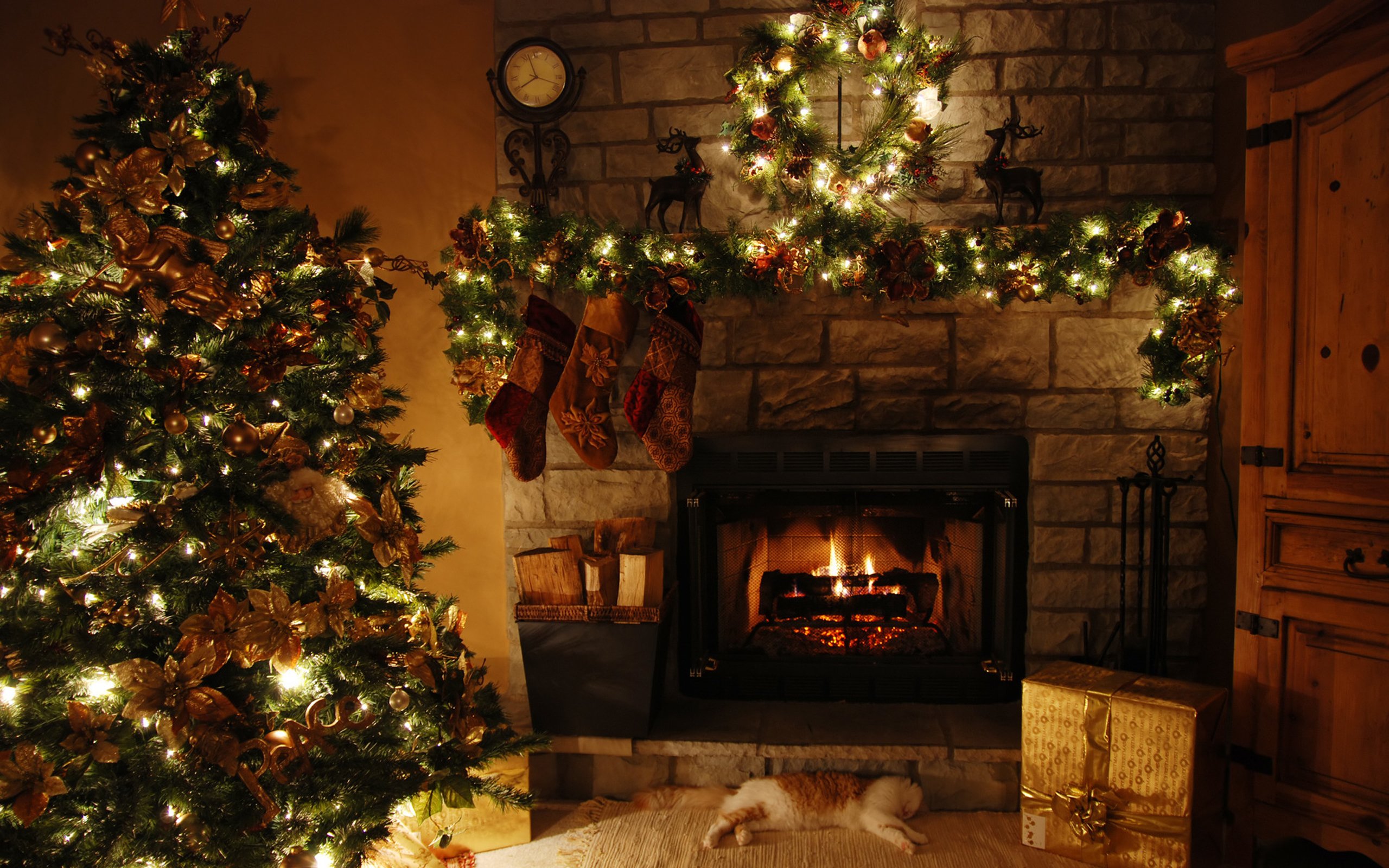 Wallpaper, 2560x1600 px, beautiful, Christmas, gifts, happy, holiday, lights, merry, santa, snowman, tree, vacation 2560x1600
