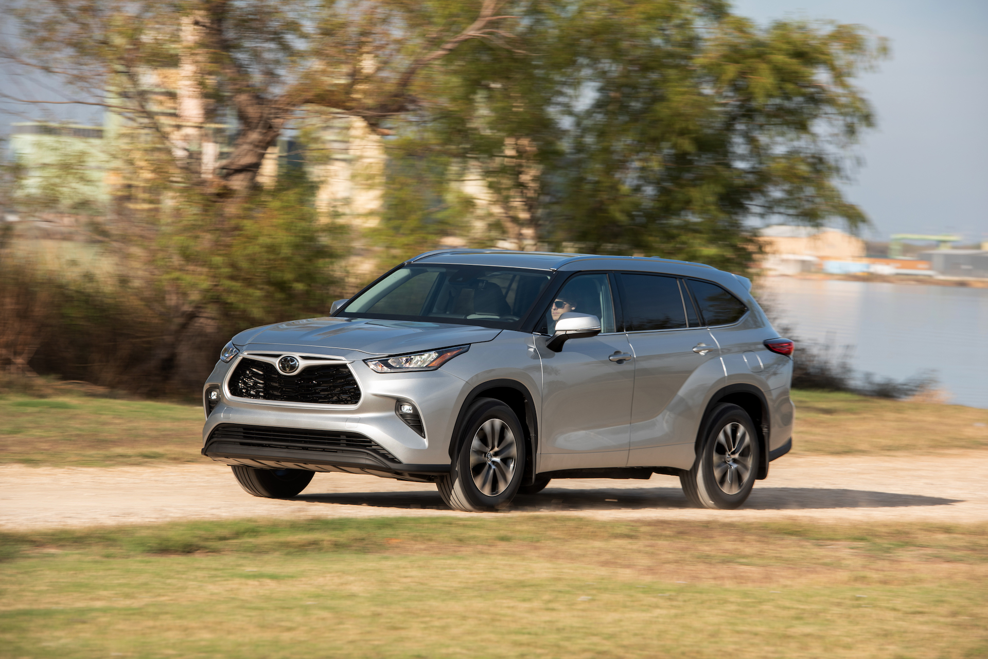 Toyota Highlander Review, Ratings, Specs, Prices, and Photo Car Connection