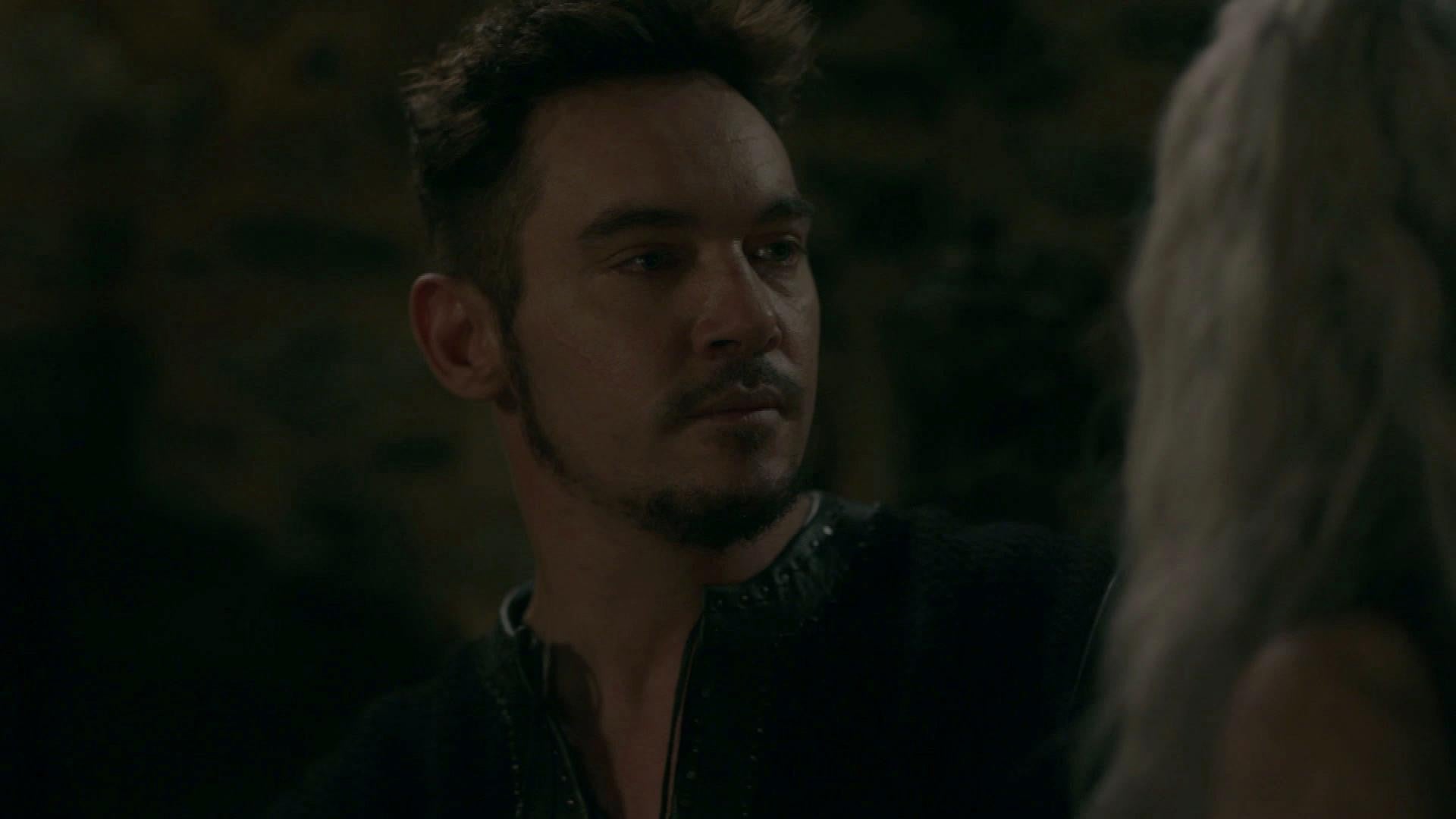 Vikings' Sneak Peek: Bishop Heahmund and Lagertha Plot During Pillow Talk (Exclusive)