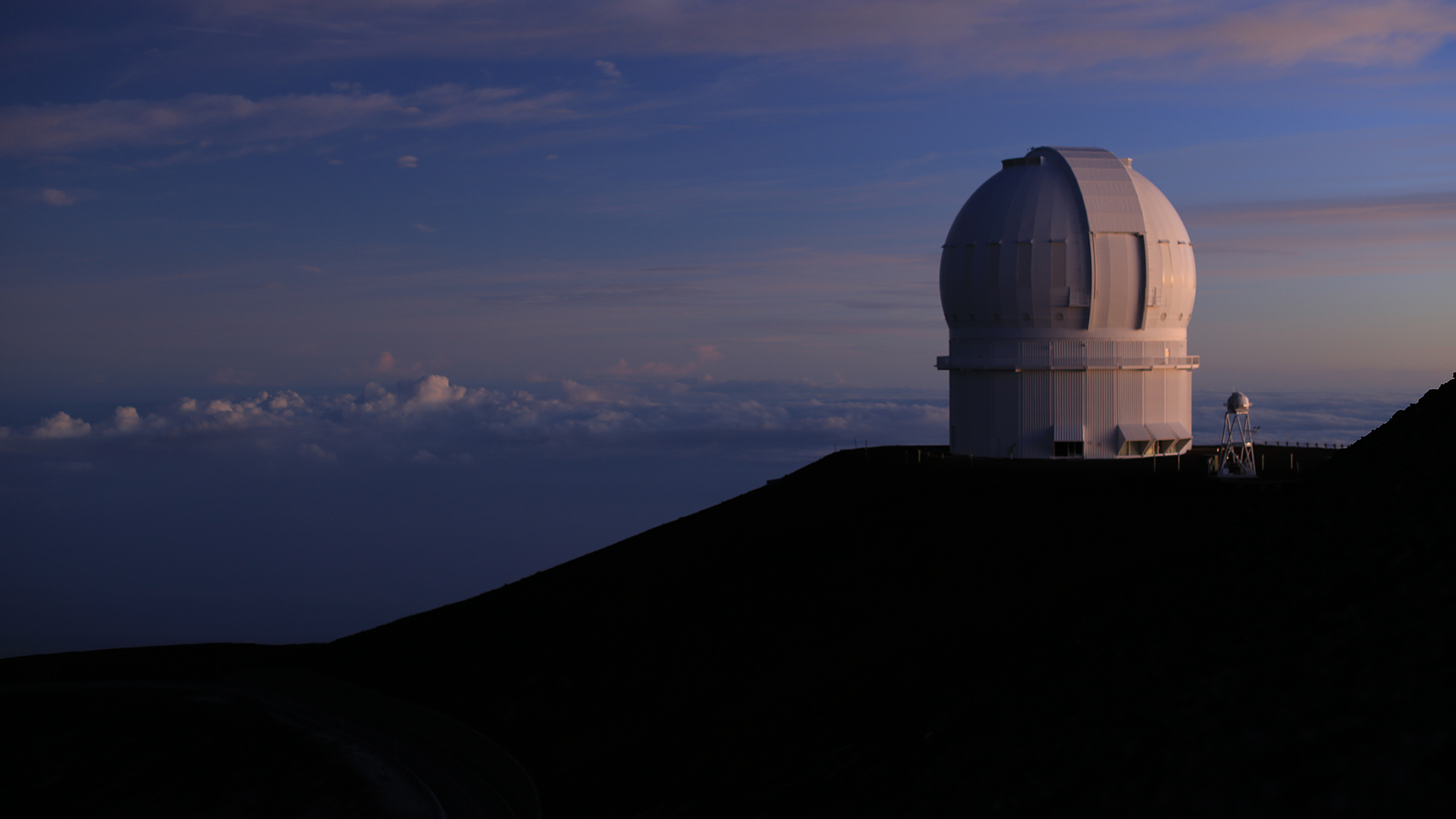 Mauna Kea Observatories on the Big Island of Hawaii, USA. Windows 10 Spotlight Image