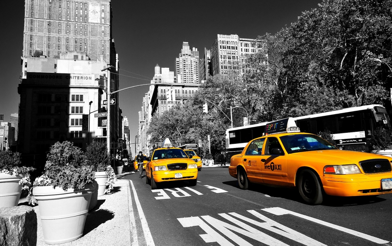 Yellow Taxi in New York wallpaper. Yellow Taxi in New York