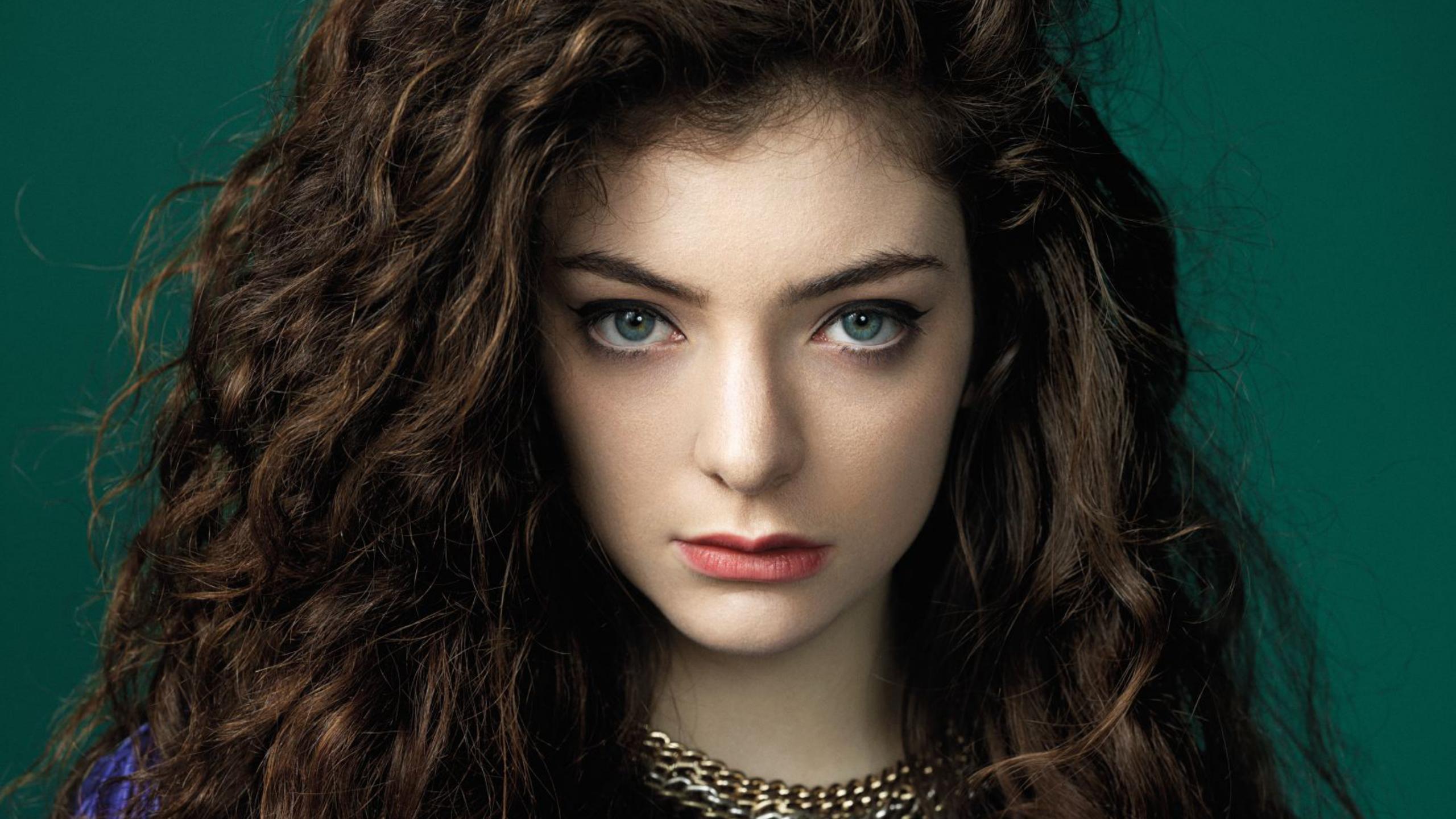 Lorde Face Wallpaper Background 54126 2560x1440px