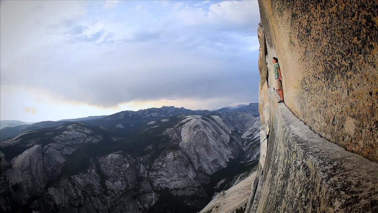 Alex Honnold: Alone on the wall [1280x720] : r/wallpapers