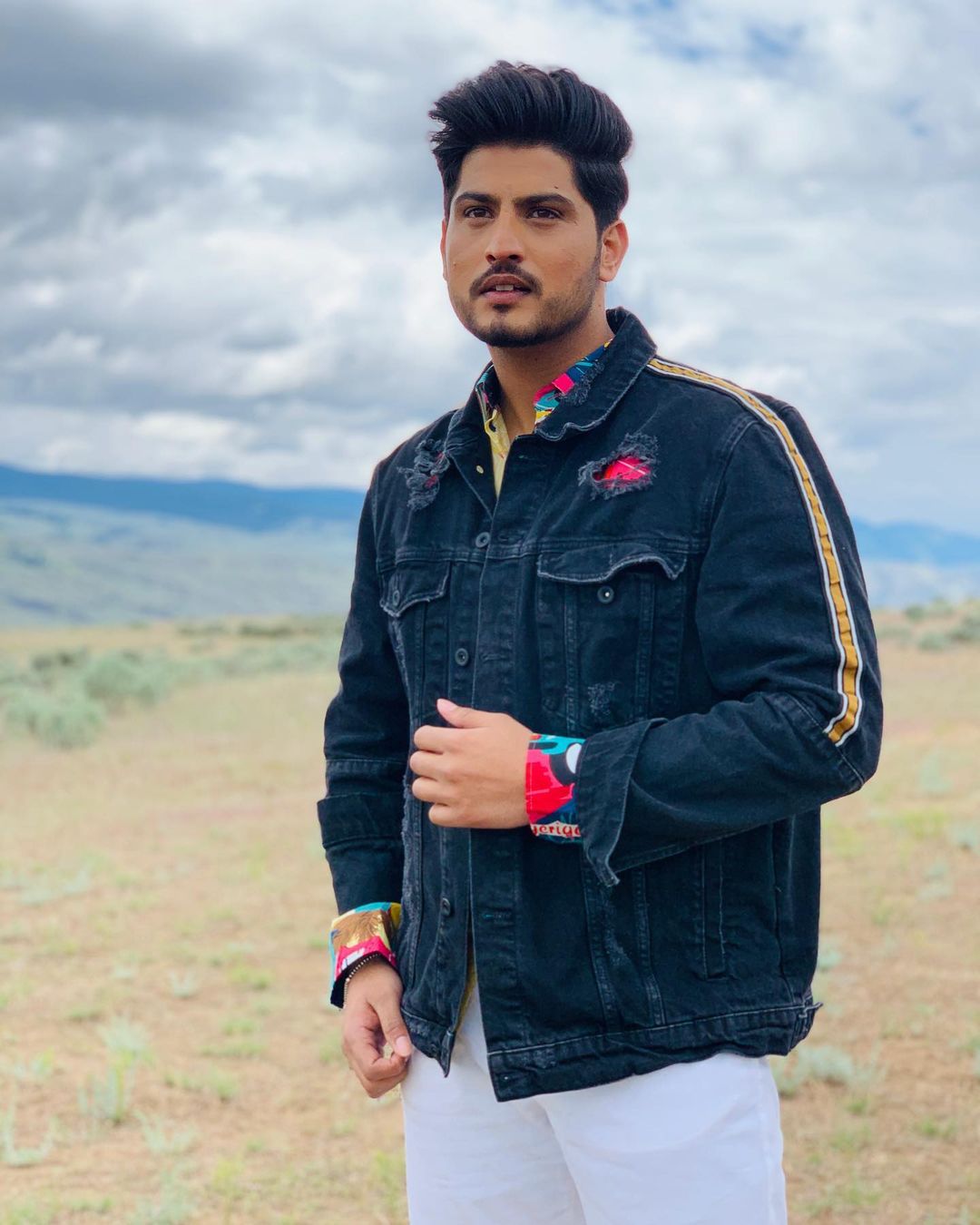 Gurnam Bhullar HD Photo & Wallpaper Free Download