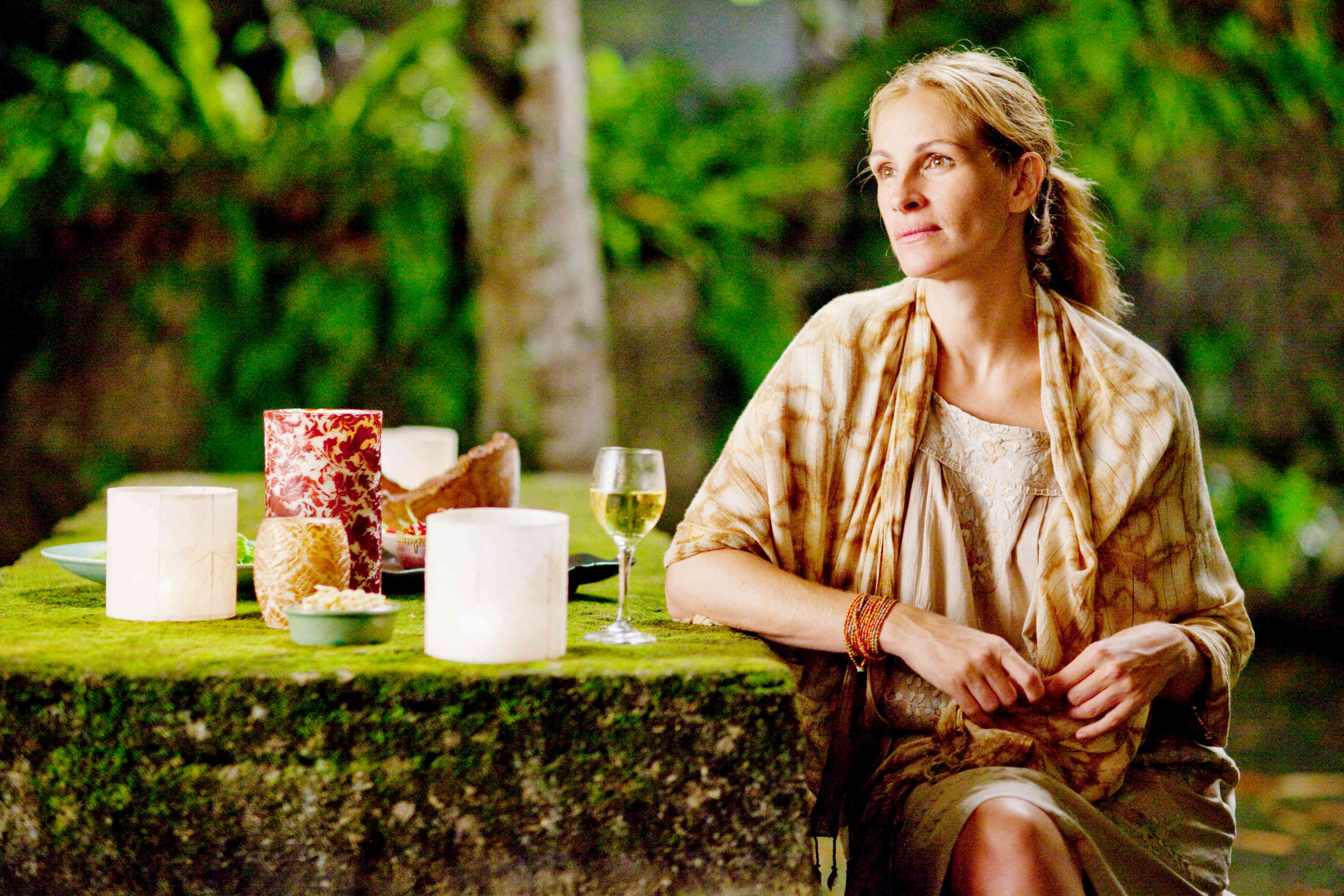 Eat, Pray, Love (2010) Picture, Trailer, Reviews, News, DVD and Soundtrack