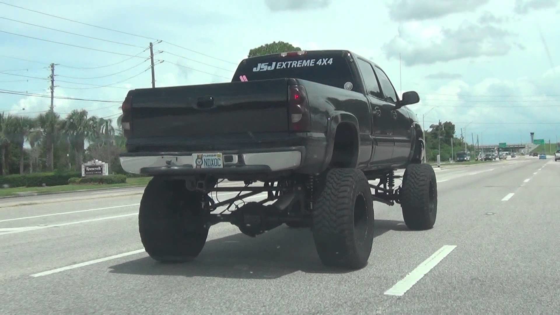 nice big lifted 4×4 redneck truck