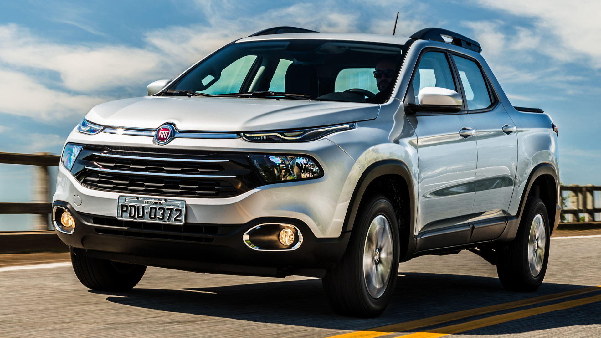 Fiat Toro Freedom and HD Image