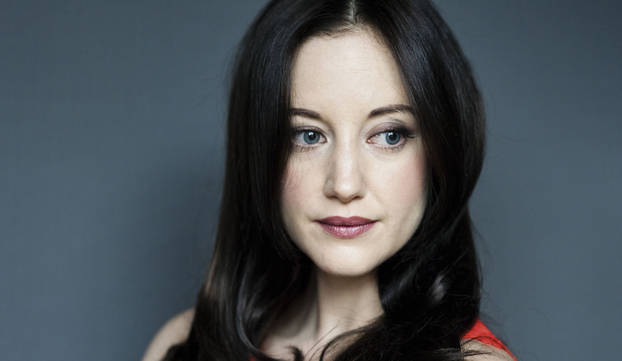 HD Andrea Riseborough Wallpaper