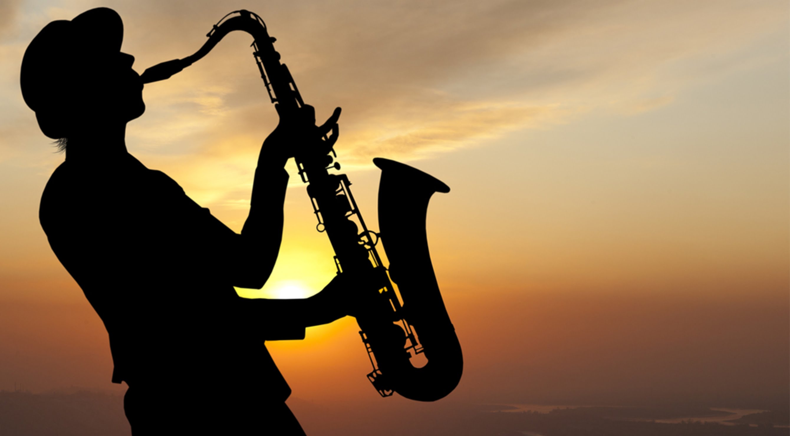 playing saxophone wallpaper