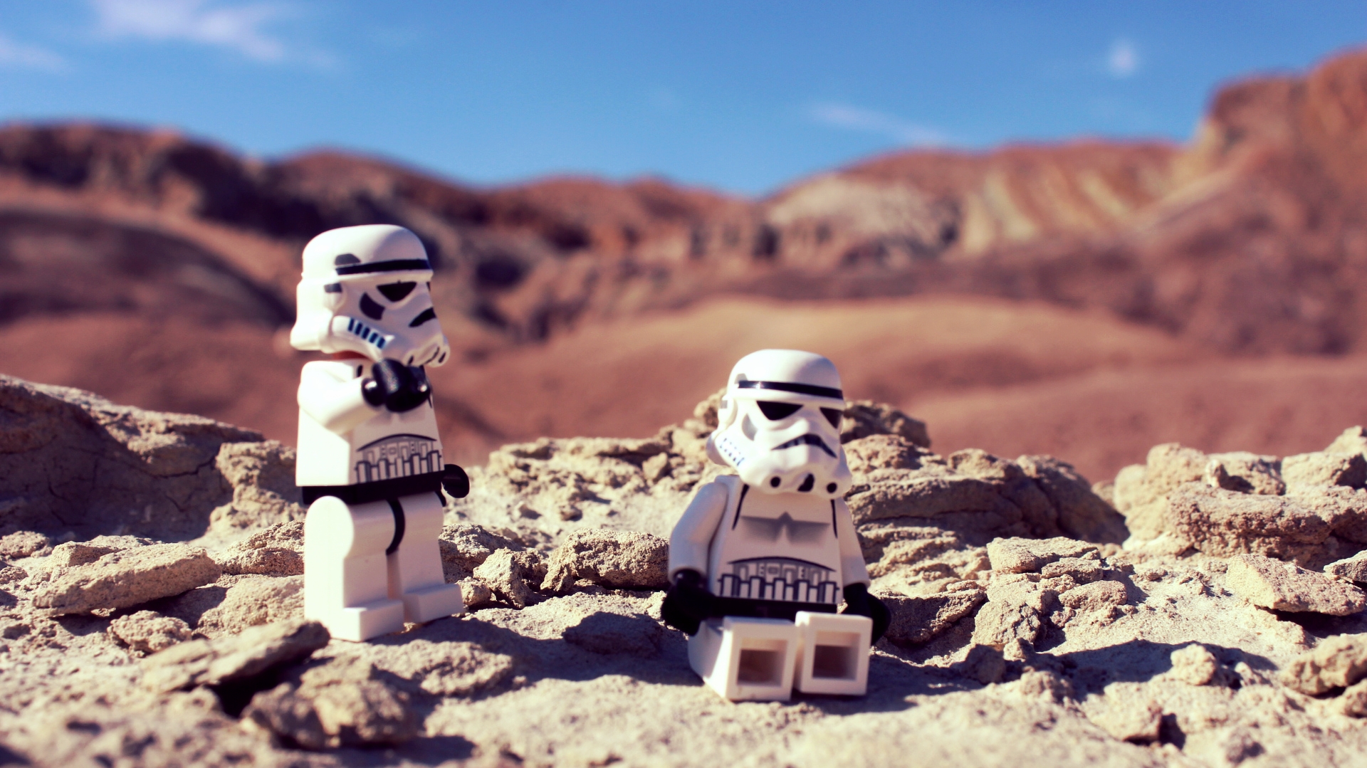 Wallpapers : star, LEGO, stormtrooper, wars, minifig, Tatooine, rainbowbasi...