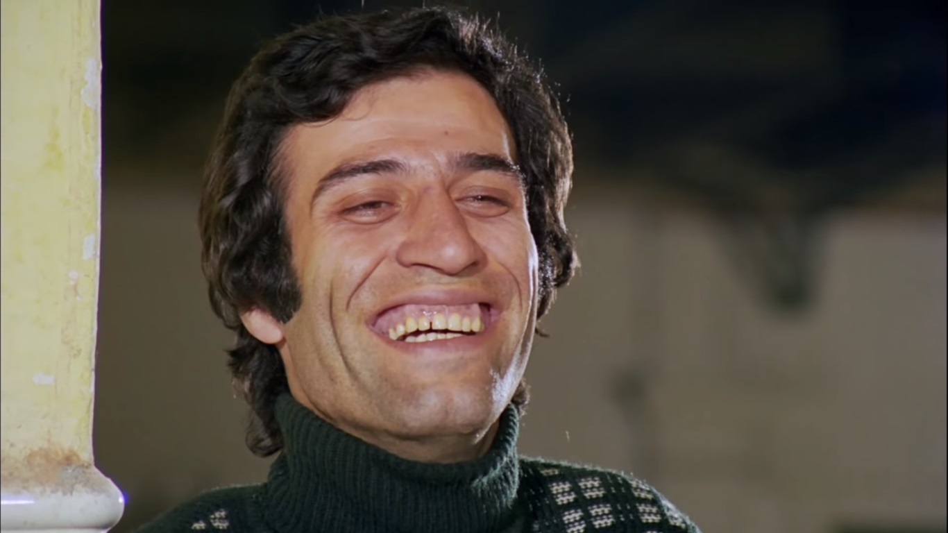 Barut Hotels Life of Kemal Sunal, the Favorite Figure of Turkish Cinema. Discover his fascinating life story on Barut B'log!