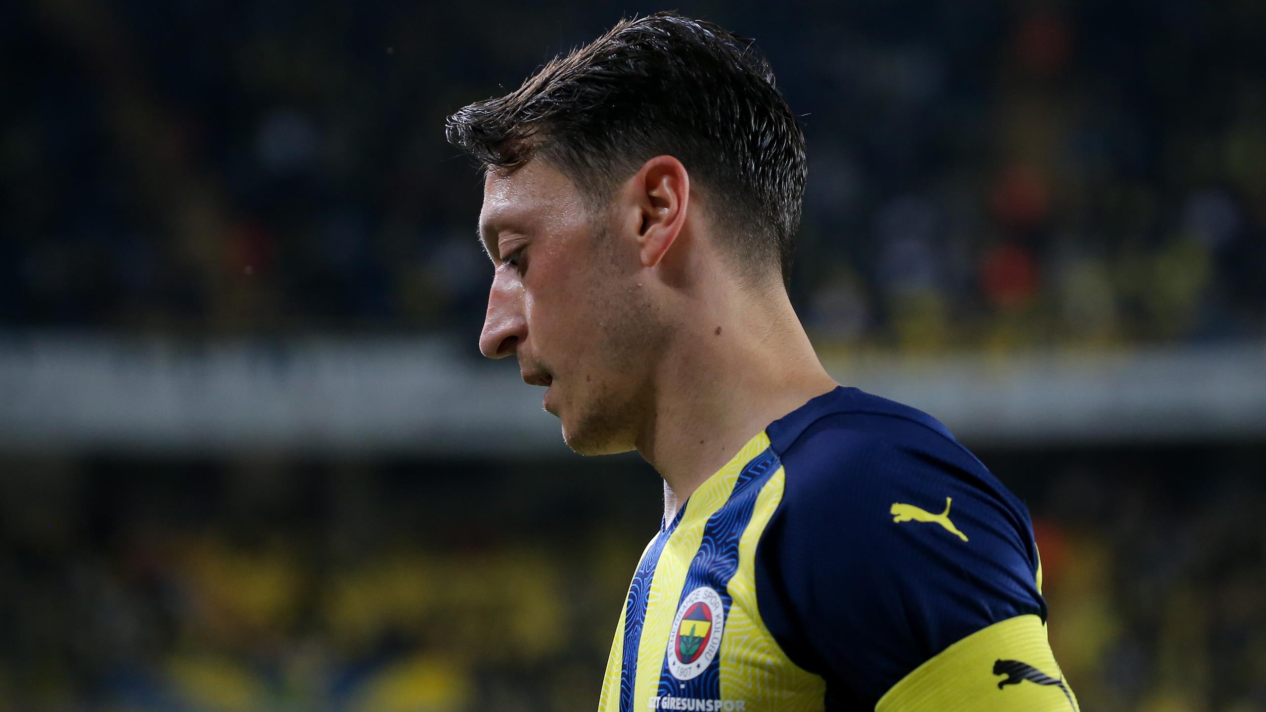 Mesut Ozil told to 'focus' on football by Fenerbahce president Ali Koc