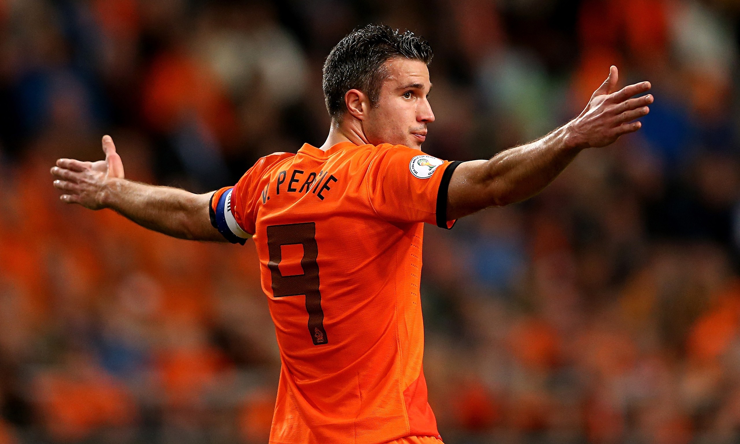 Netherlands, Robin Van Persie Wallpaper HD / Desktop and Mobile Background