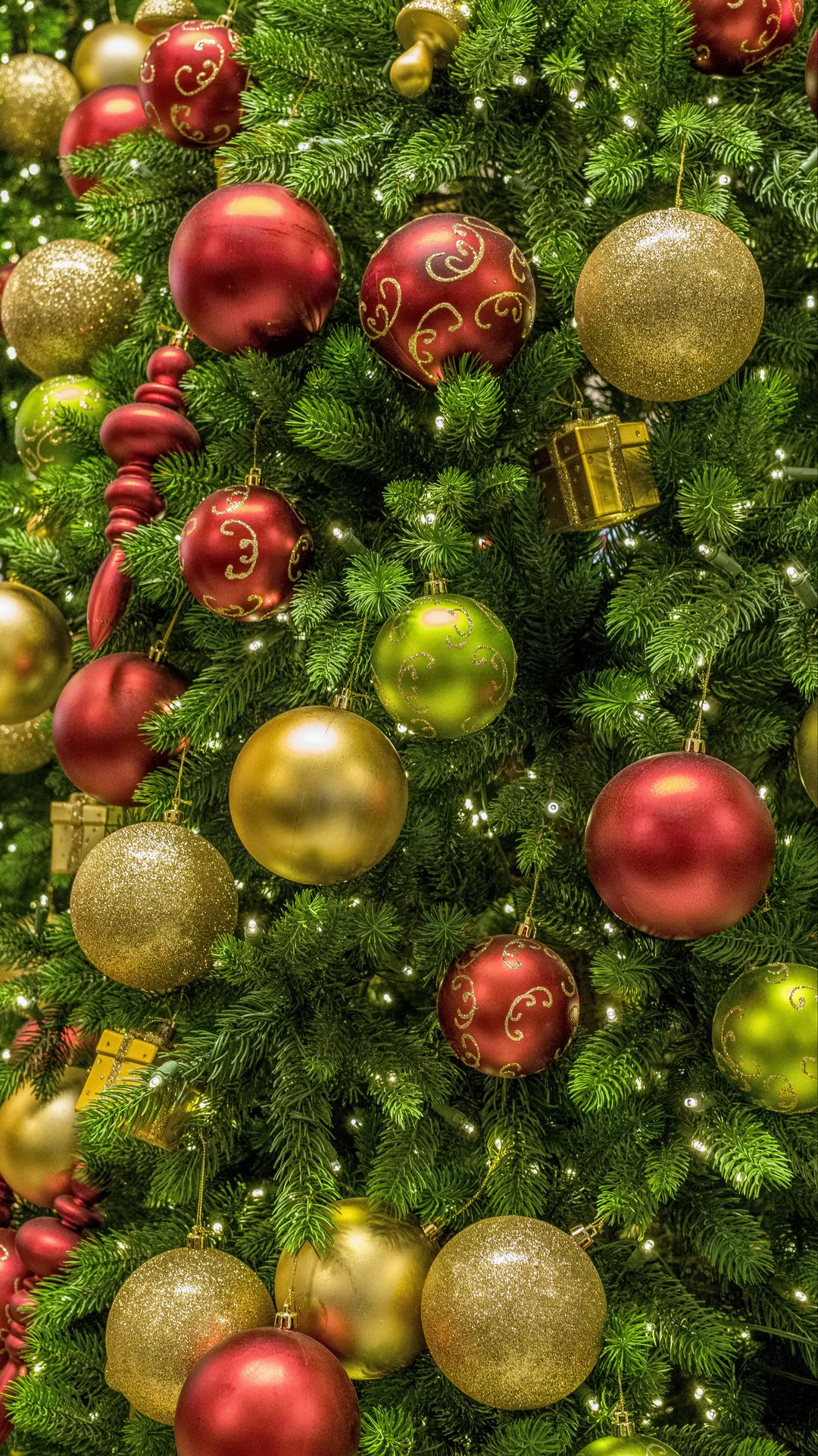 Download wallpaper 1080x1920 christmas tree, balls, new year, christmas, colorful samsung galaxy s s note, sony xperia z, z z z htc one, lenovo vibe HD background