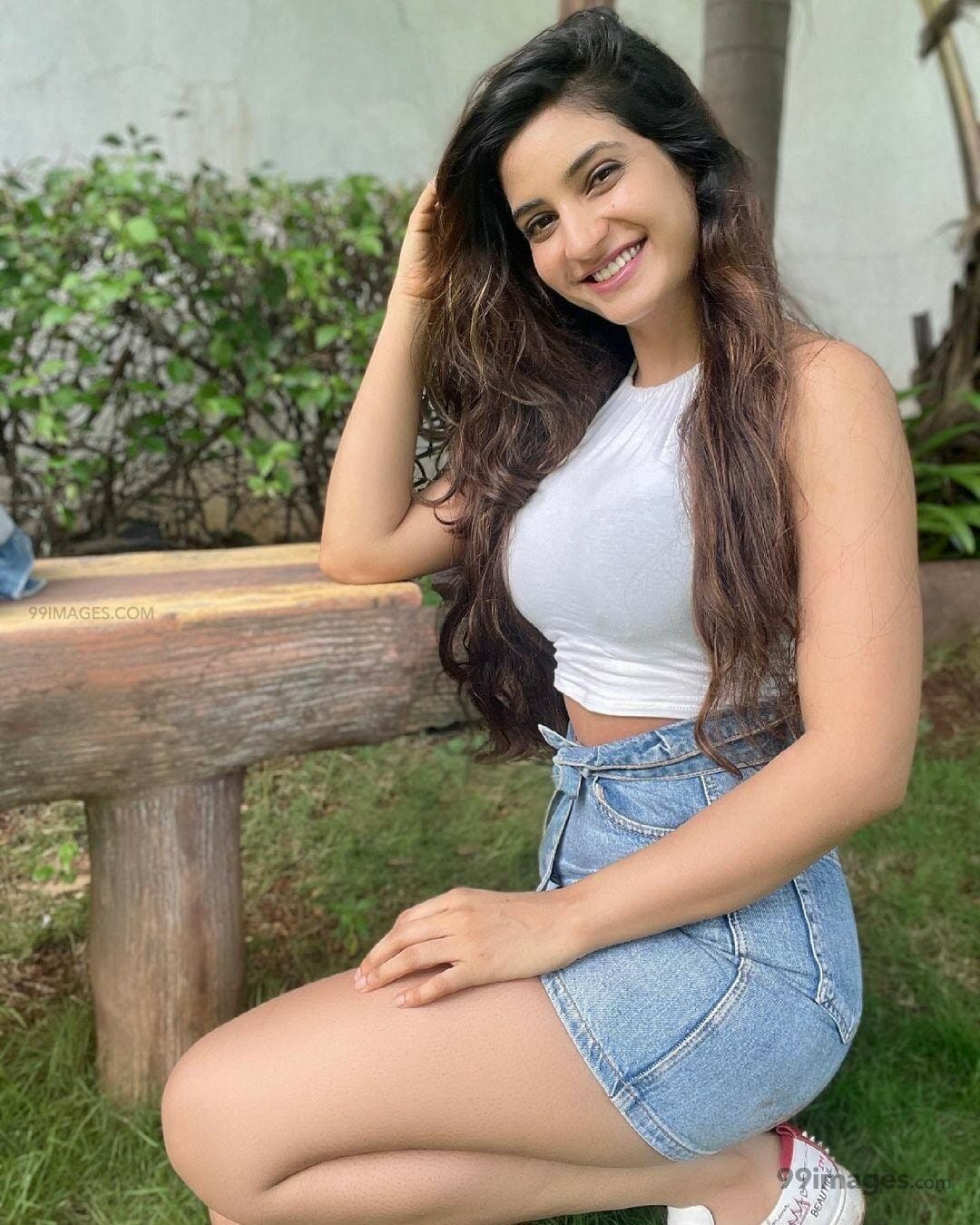 Geetanjali Singh HD Wallpaper (Desktop Background / Android / iPhone) (1080p, 4k) (1080x1350)