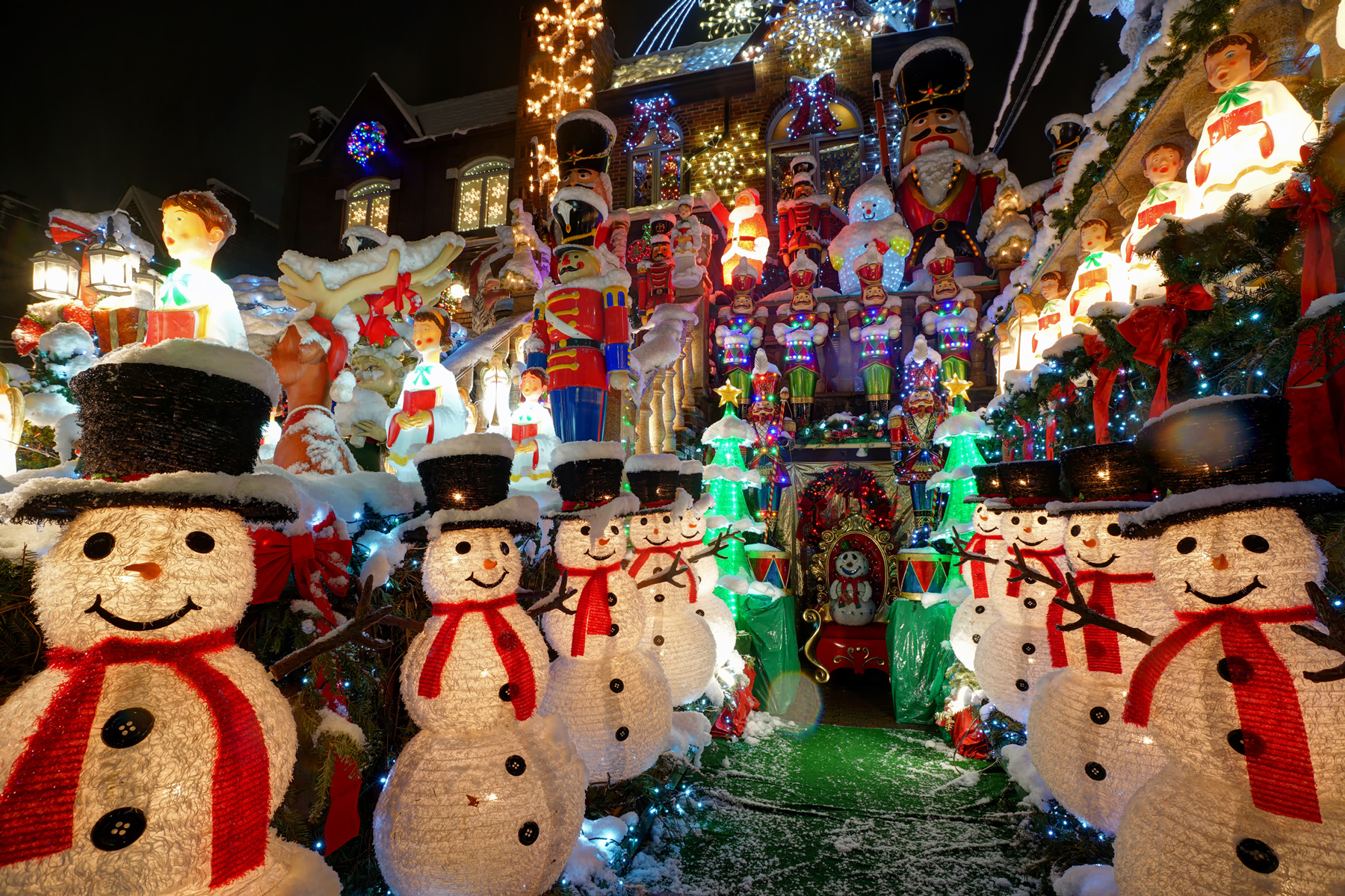 Best Christmas Light Displays in Every State. Travel + Leisure