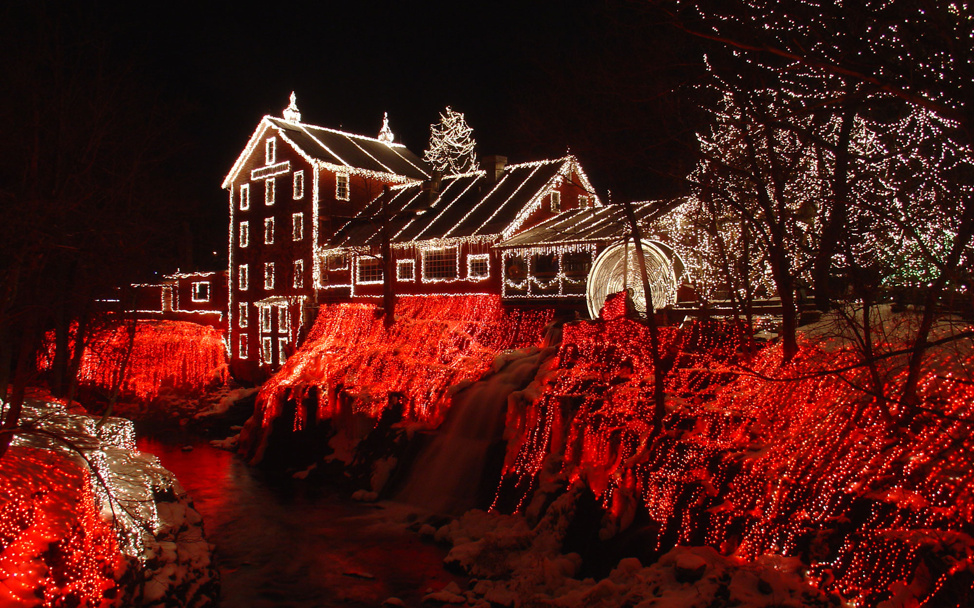 Best Christmas Light Displays in Every State. Travel + Leisure