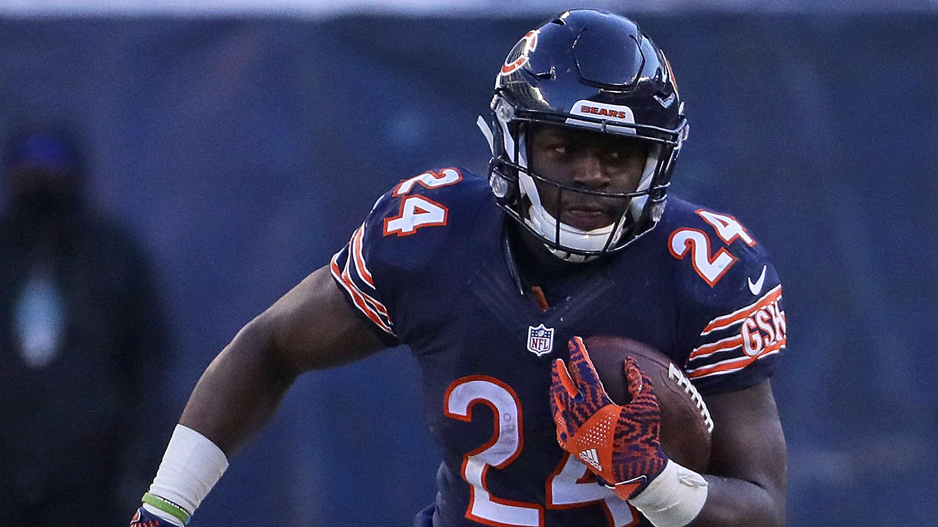 Eagles add RB, acquire Jordan Howard from Bears. Sporting News Canada