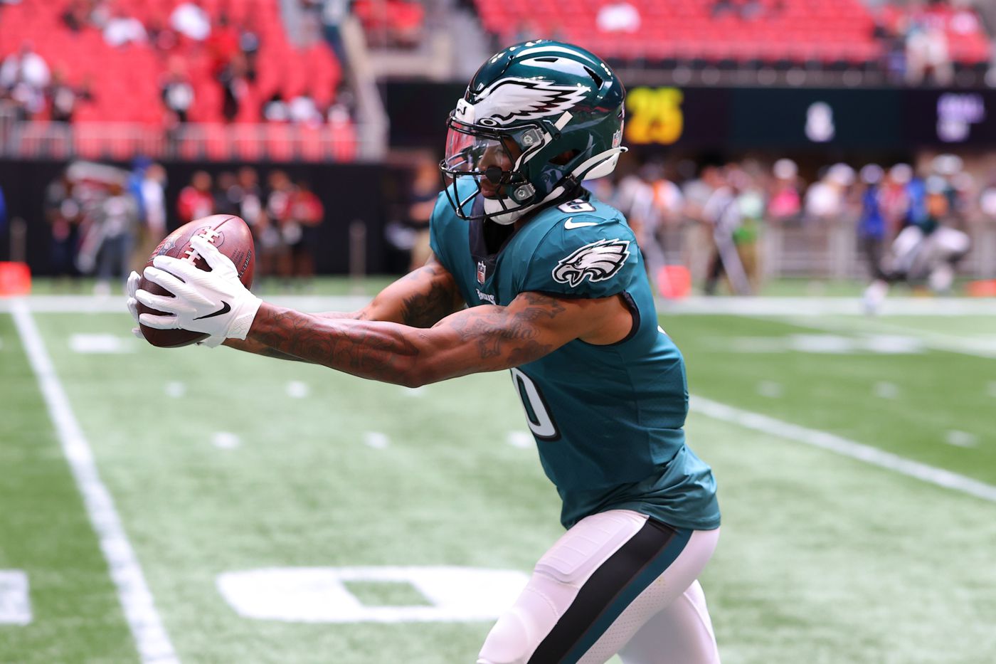 DeVonta Smith video: Watch Eagles rookie WR score touchdown on first catch vs. Falcons
