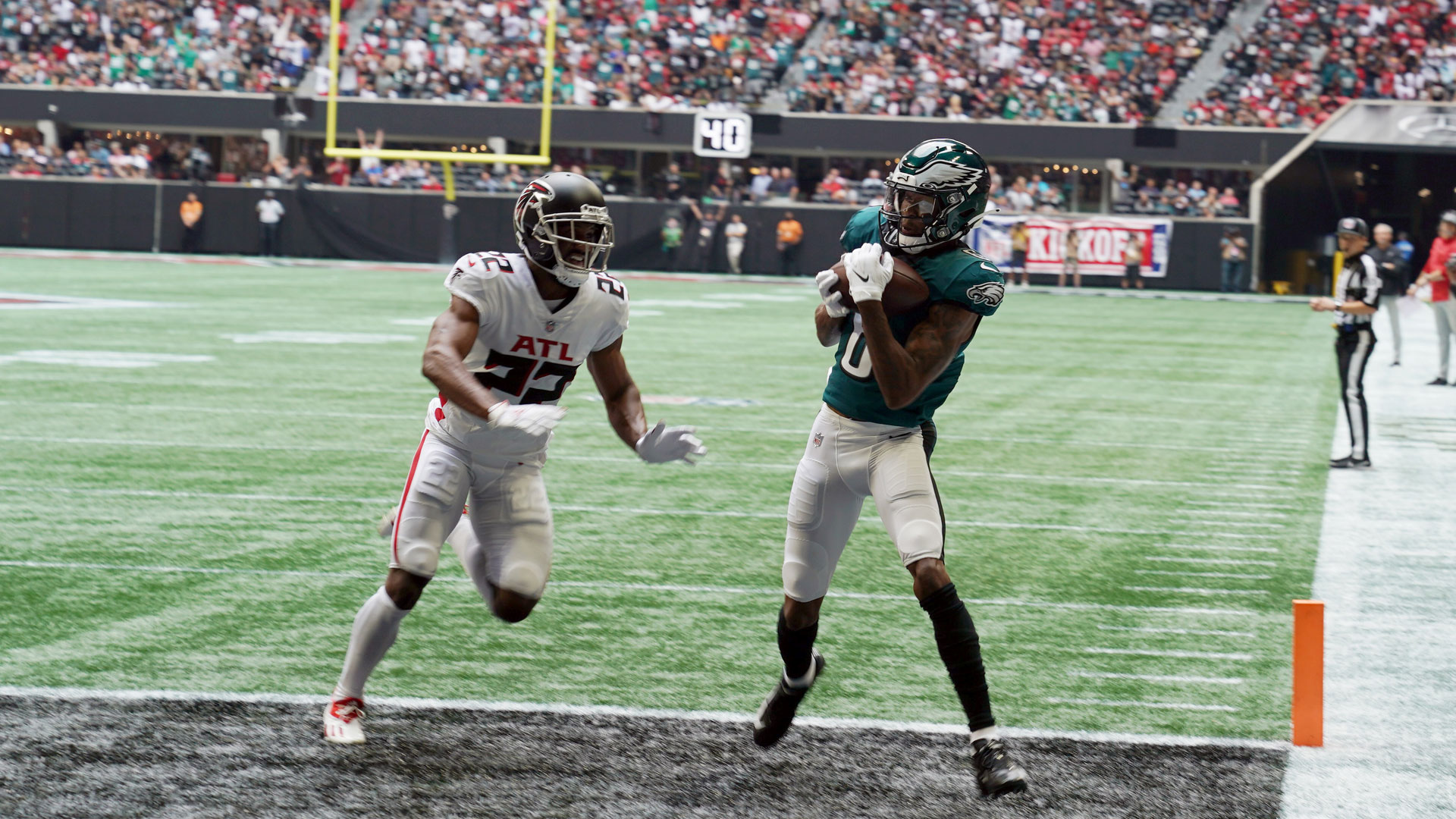 Eagles' Devonta Smith starts career off with great Week 1 performance vs. Falcons