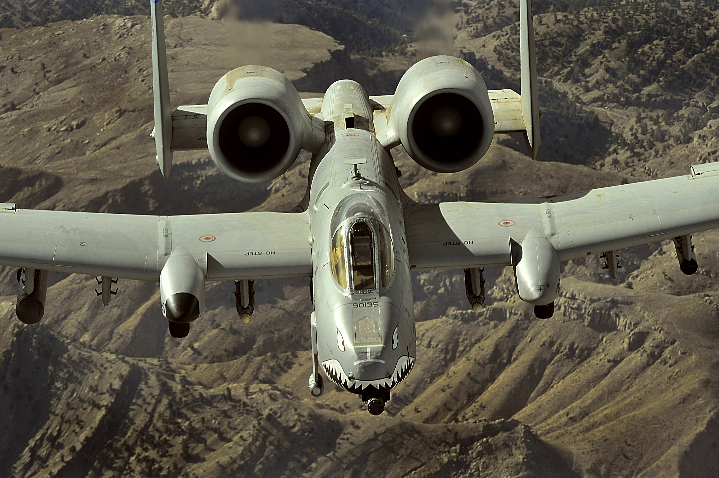 A10 1. A-10a "Thunderbolt II". А-10 Тандерболт. A10 Thunderbolt 2. A 10 Thunderbolt в Афганистане.