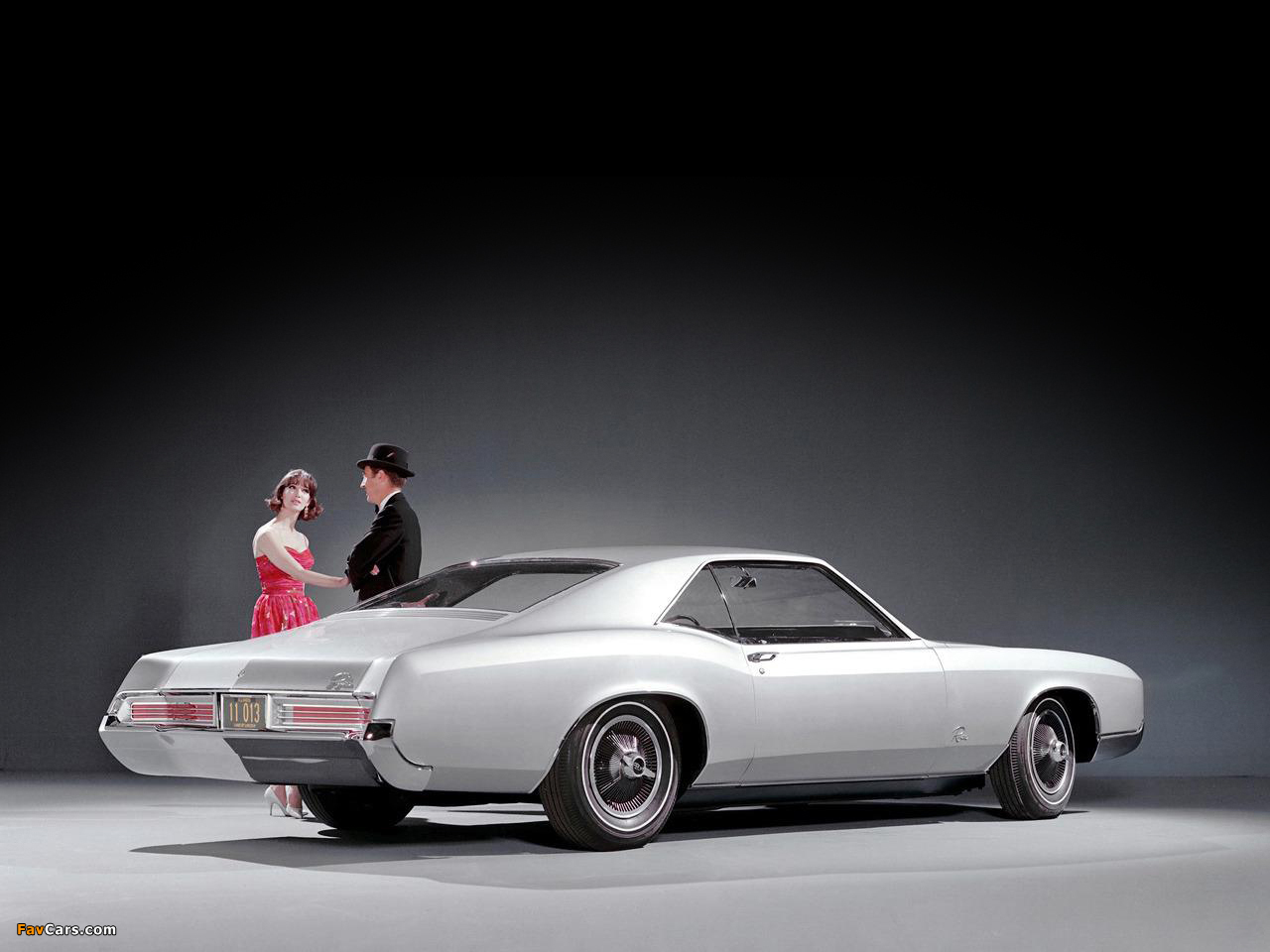 Buick Riviera 1966 wallpaper (1280x960)