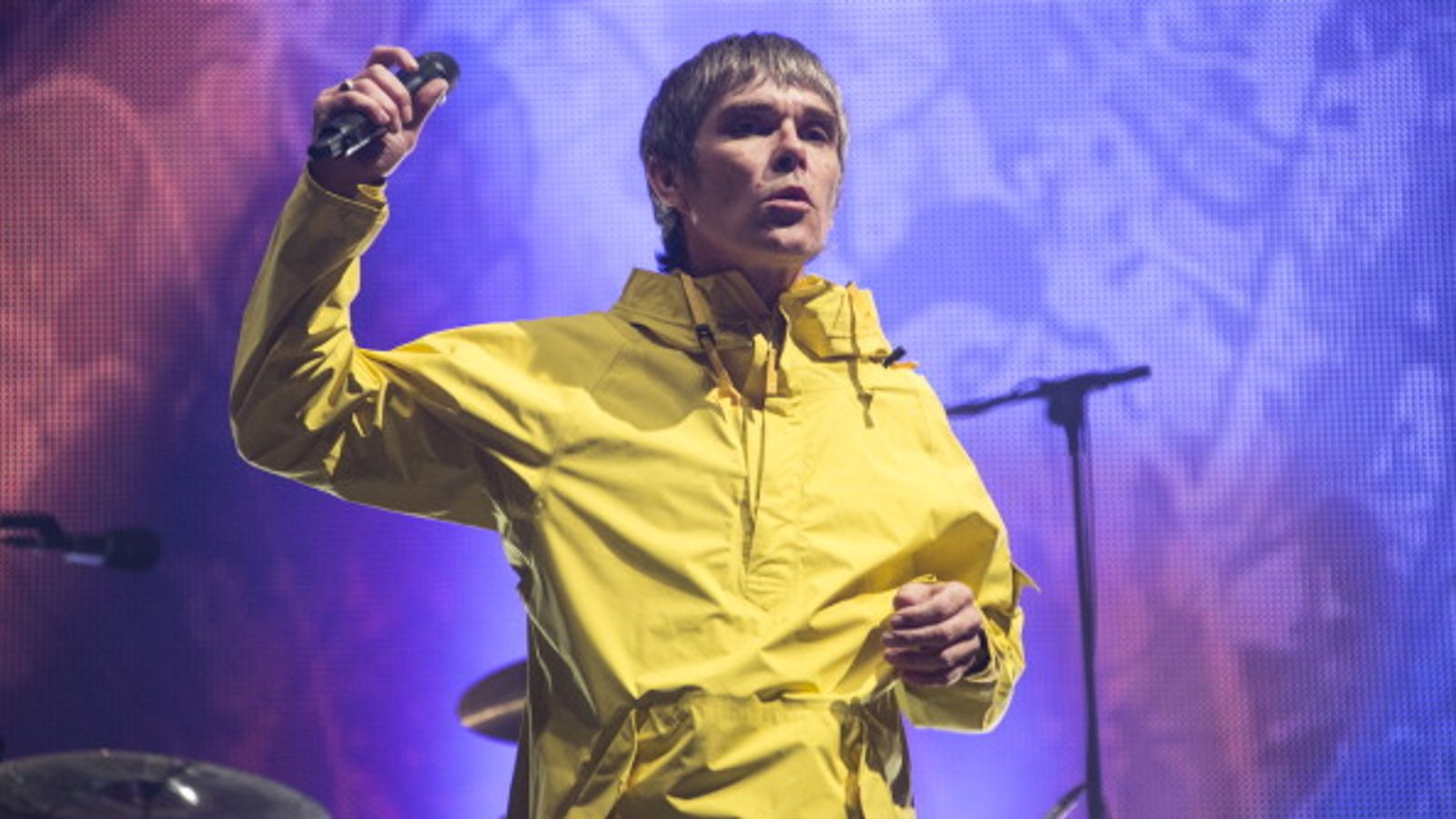 Coronavirus: Stone Roses Star Ian Brown Faces Backlash Over 'anti Vax' Tweet. UK News. FR24 News English