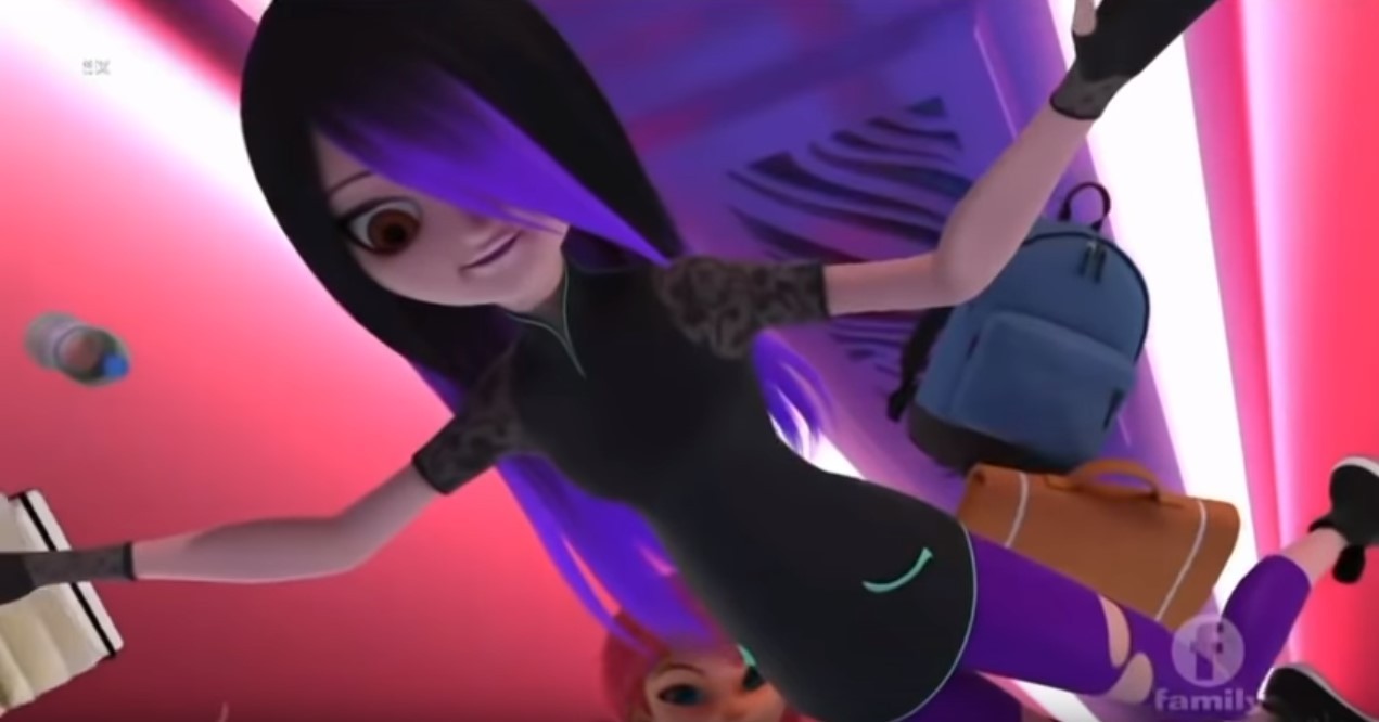 Praising the sun as hard as Inhumanly posible