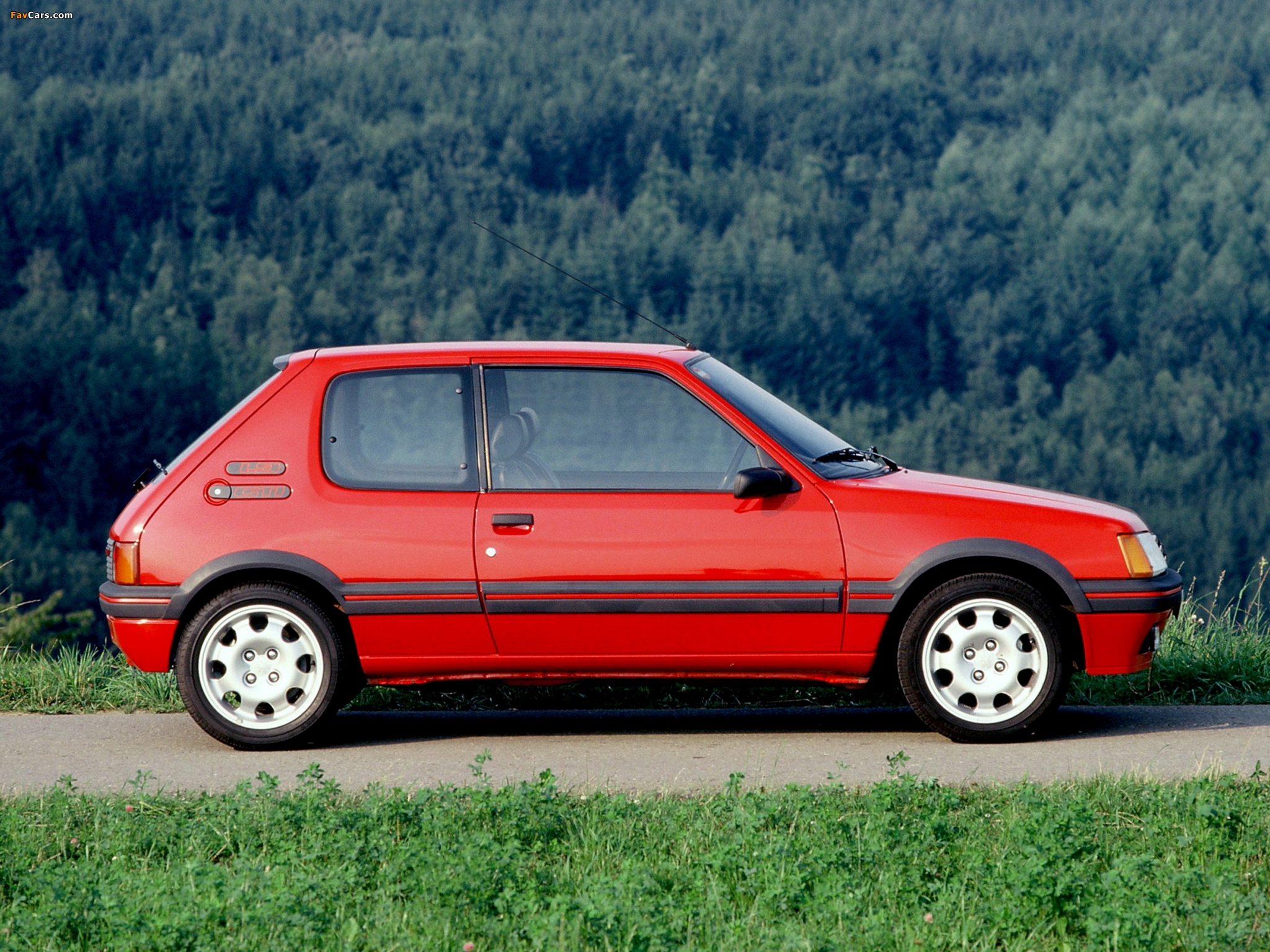 Peugeot 205 GTi 1984–94 wallpaper (2048x1536)