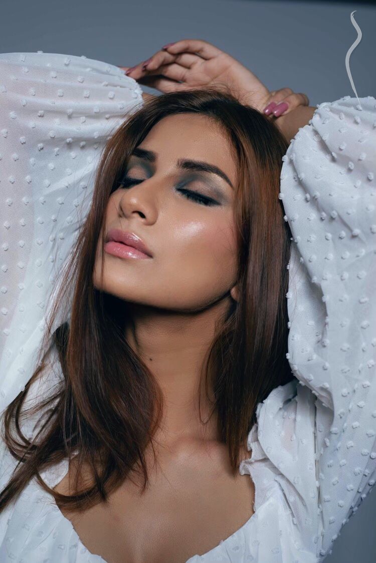 Diksha Singh / Green Blood Diksha Singh Talks About Her Late Father Jagendra Singh Youtube - Просмотров 1, 2 тыс.3 месяца назад