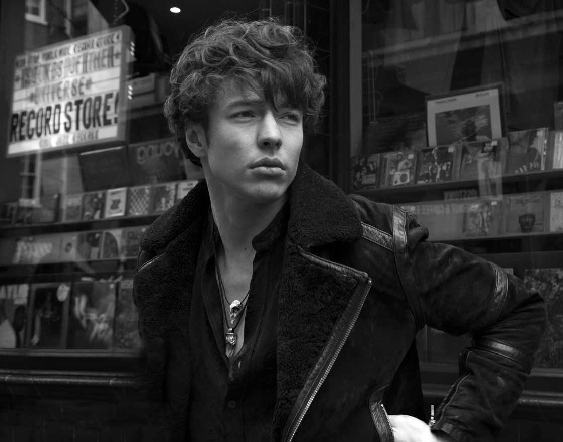 Barns Courtney Photo (2 of 23)