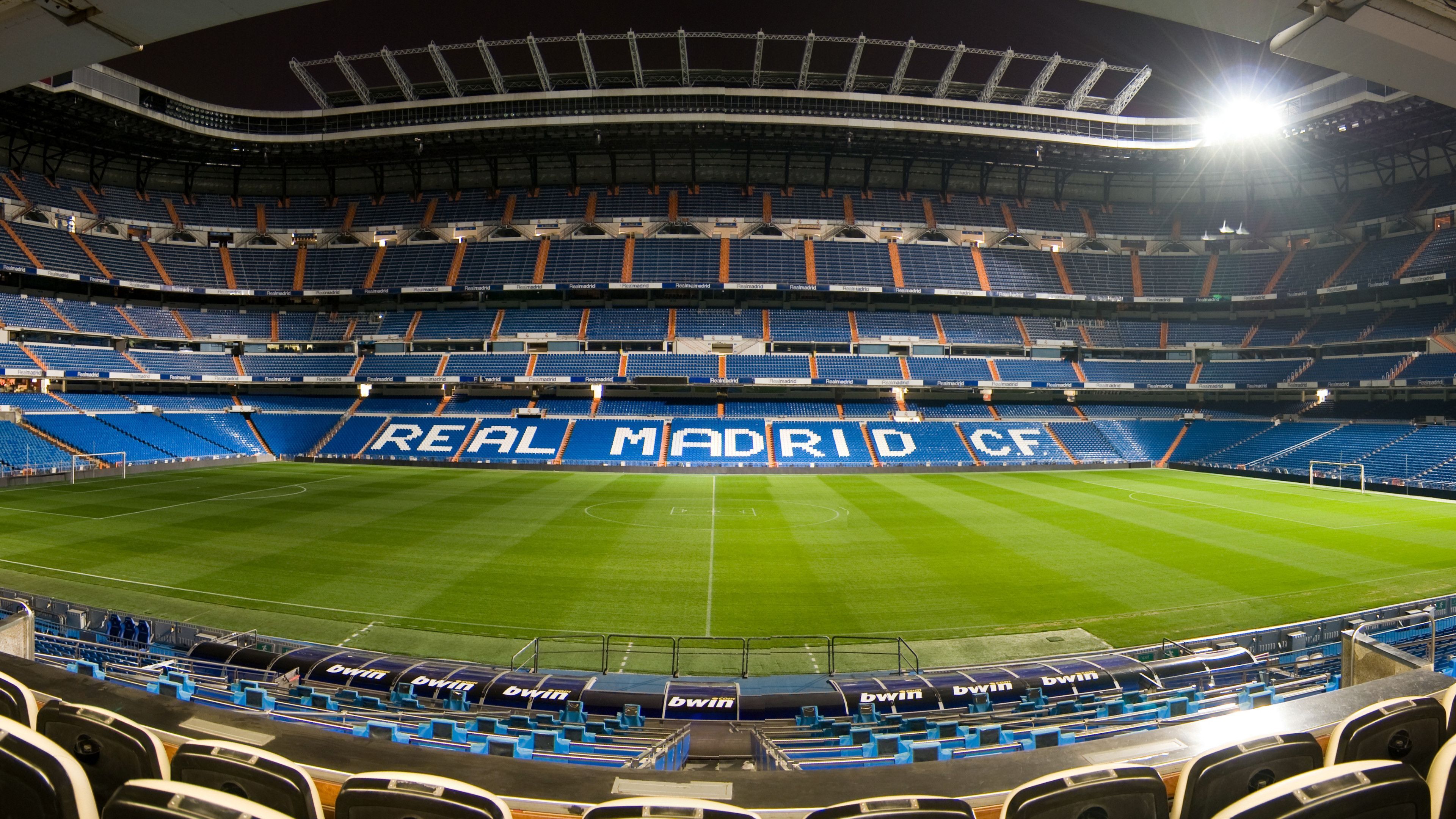 Real Madrid 4K Wallpaper. Real madrid wallpaper, Real madrid, Madrid wallpaper