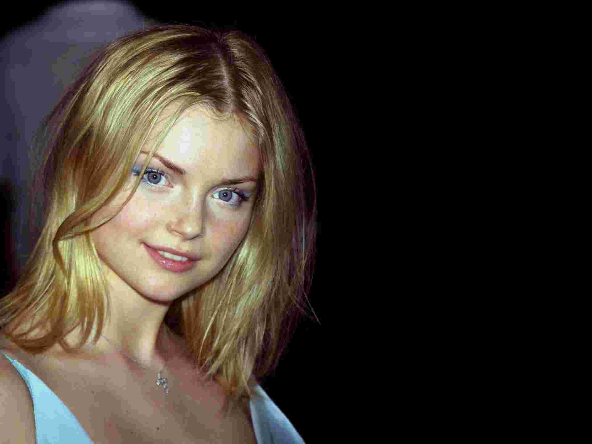 Izabella Miko High Definition Wallpaper
