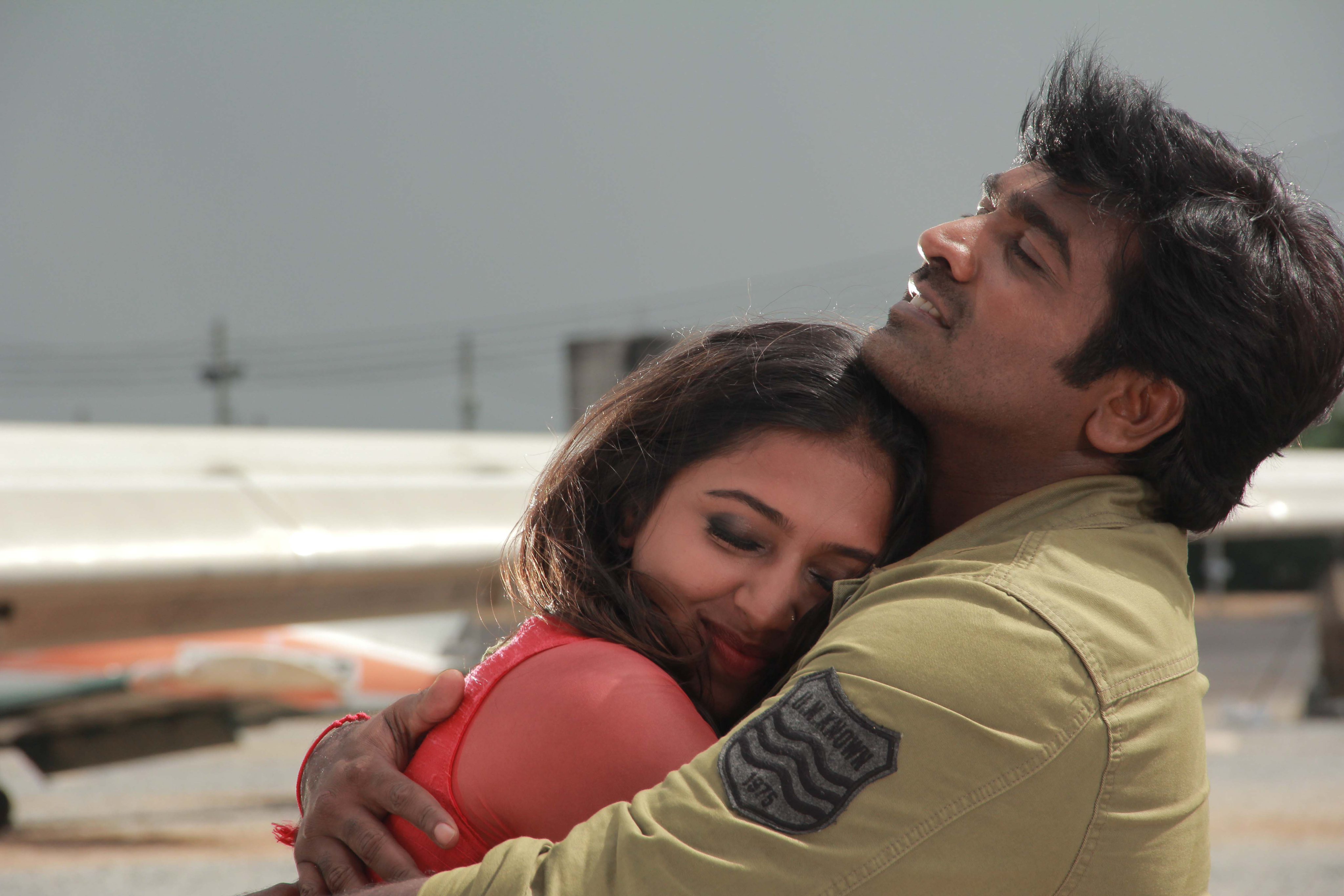 Kolly Buzz - #Rekka Movie Stills #VijaySethupathi #LakshmiMenon