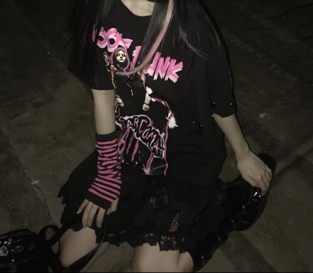 Pink goth ideas. pink goth, pink grunge, goth aesthetic