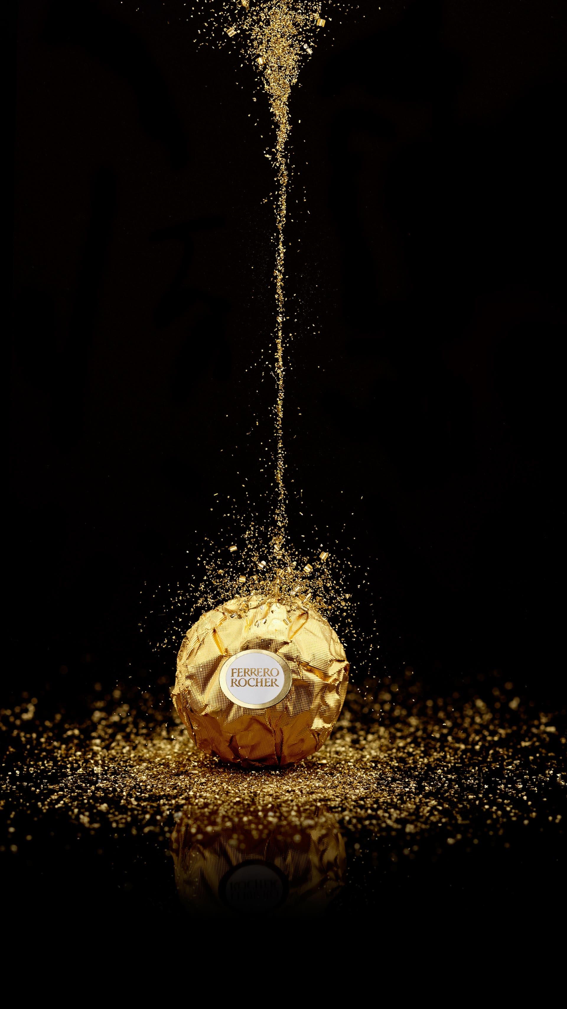 Ferrero Rocherécouvrez les plus belles image de votre bouchée préférée. Advertising photography, Ferrero rocher, Creative posters
