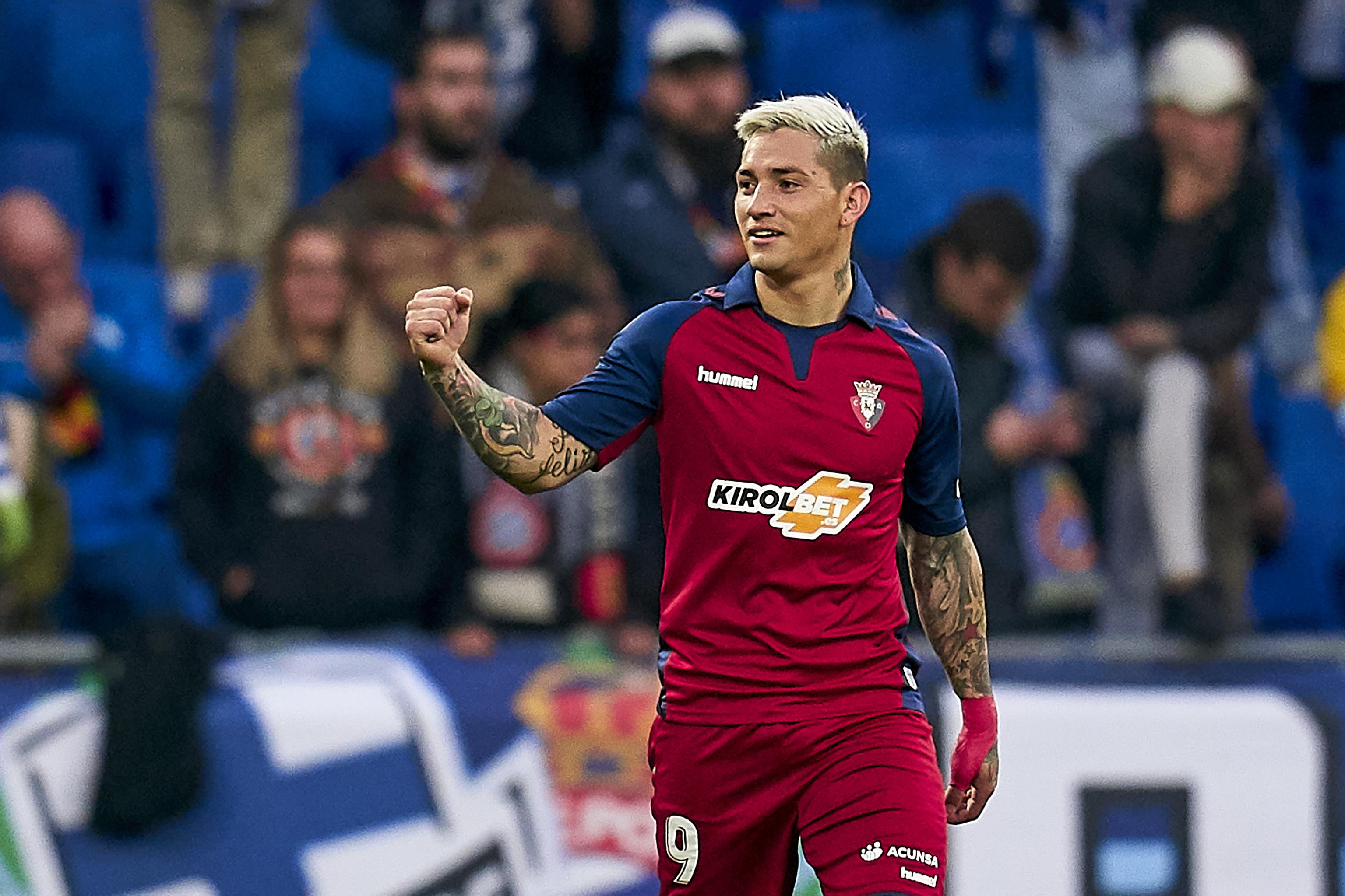 Chimy Avila Discusses Barcelona Transfer Rumours, Playing with Lionel Messi. Bleacher Report. Latest News, Videos and Highlights