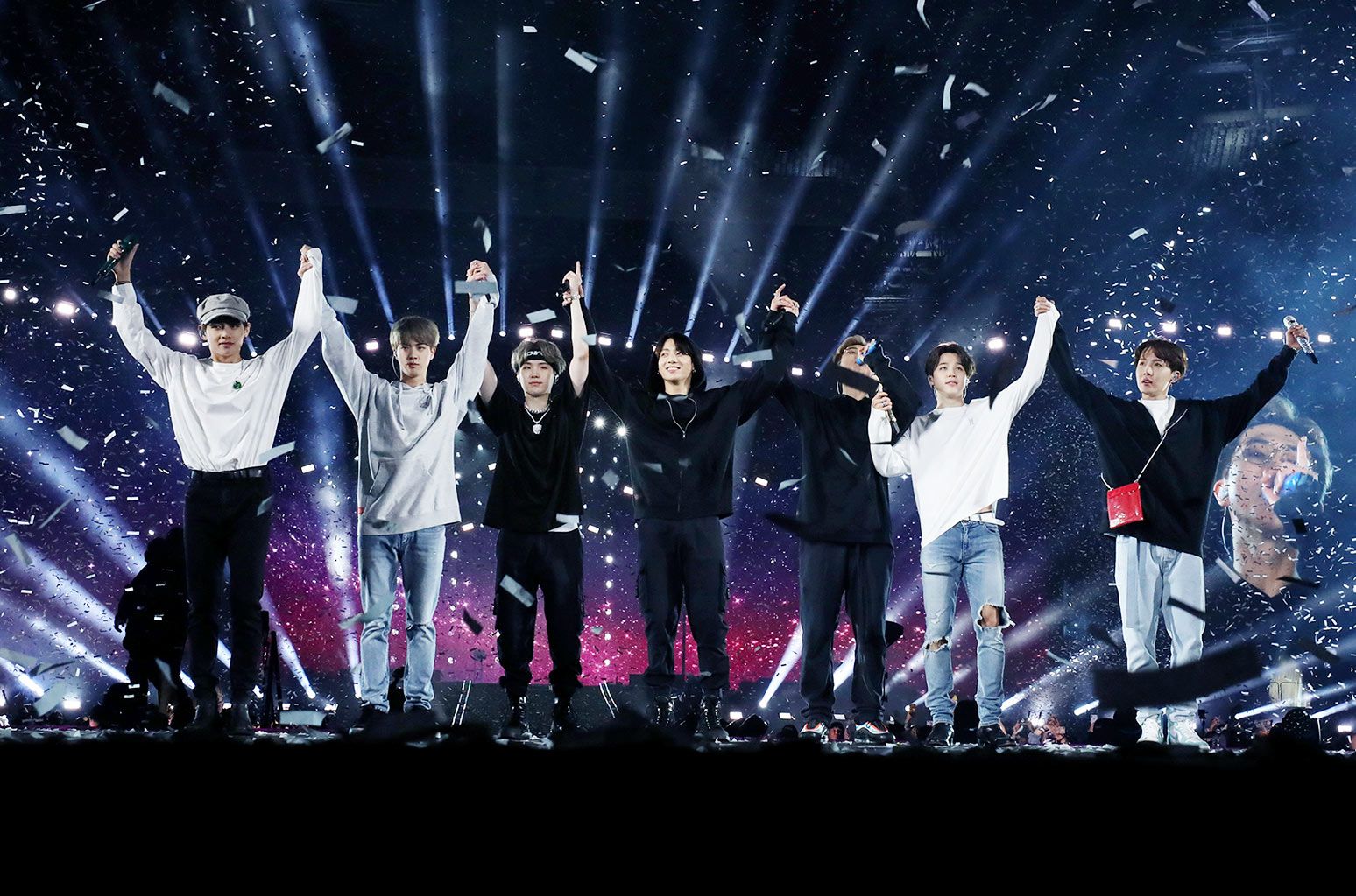 BTS Share Fun, Self Filmed 'Anpanman' Performance Video From MetLife Stadium Show. Bts Concert, Bts Show, Concert