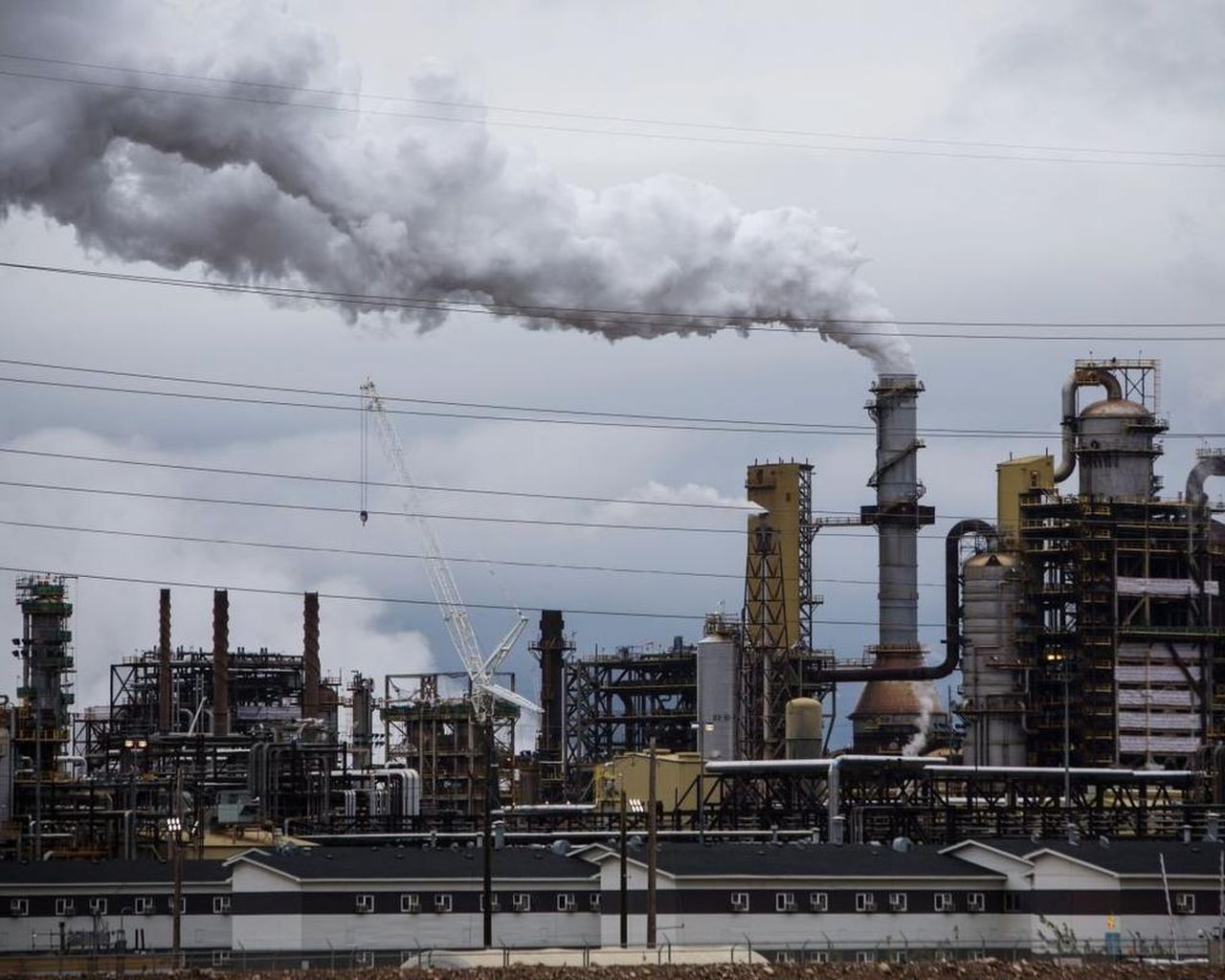 Albertans subsidizing fossil fuels at increasing rates while emissions rise: report
