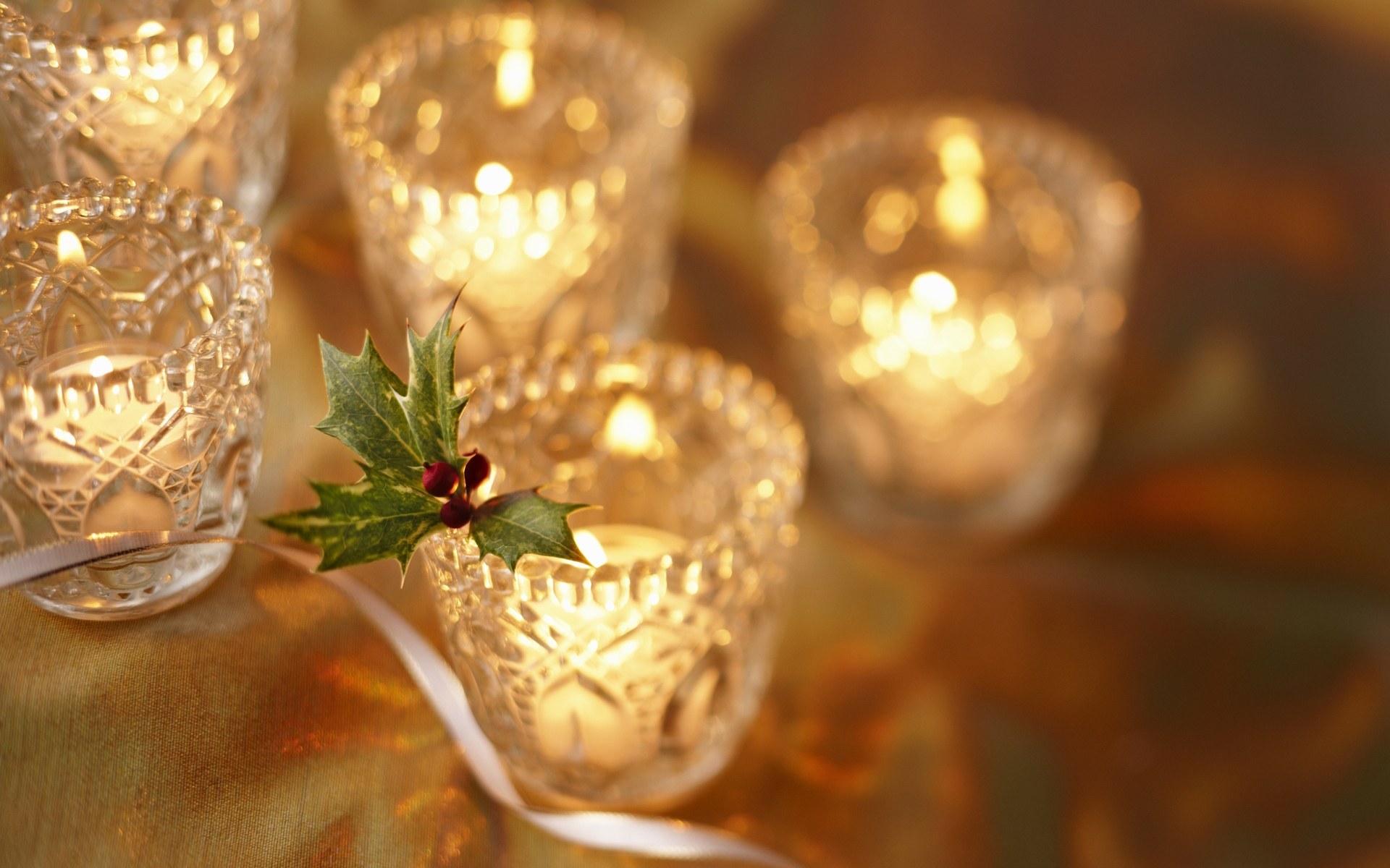 Christmas By Candlelight Wallpaper