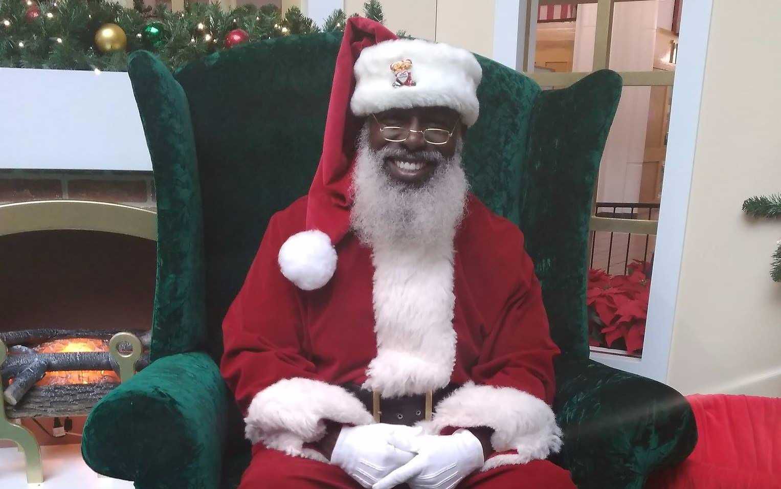 Families Form Traditions With Greenbriar Mall's African American Santa