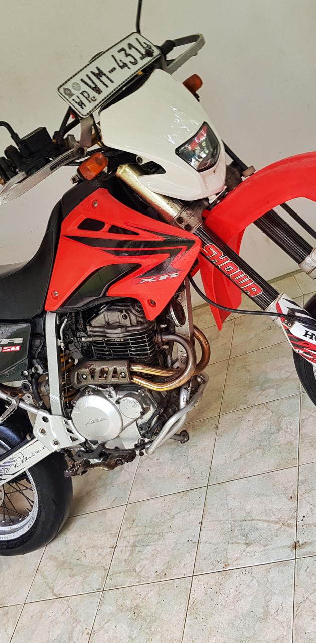 Honda xr 250 wallpaper