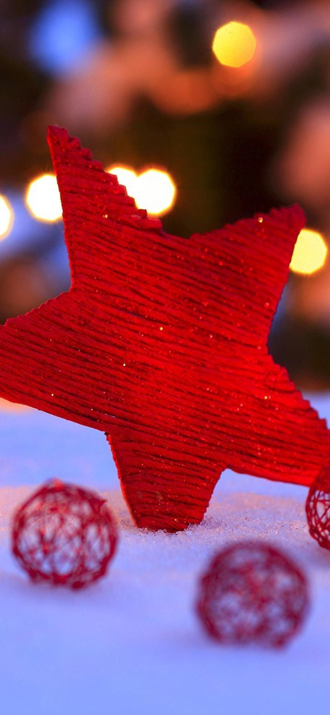 Red Christmas star and accessories HD wallpaper