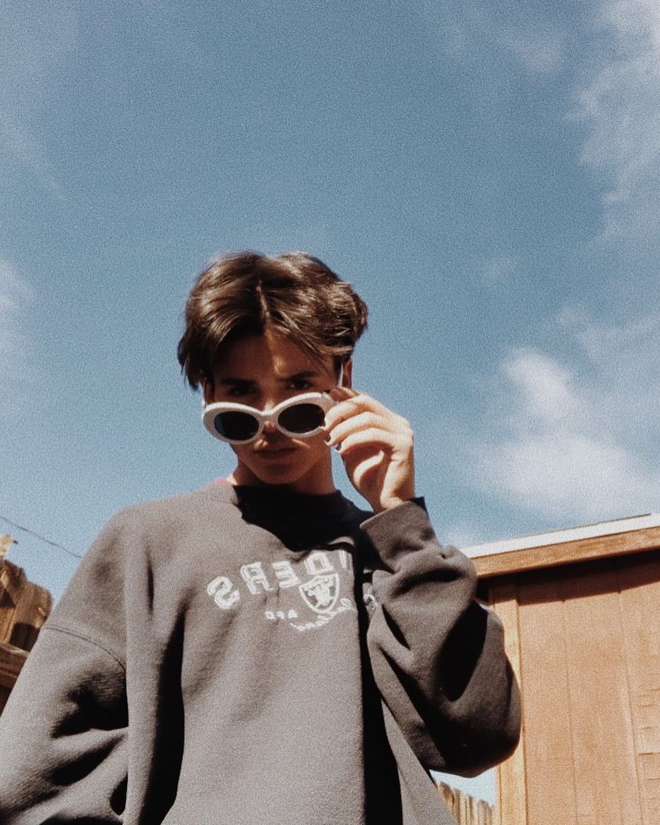 Should i become an Instagram baddie?;) - - - #california #tiktok #fashion #sty. Aesthetic photography people, Photography poses for men, Boy photography poses