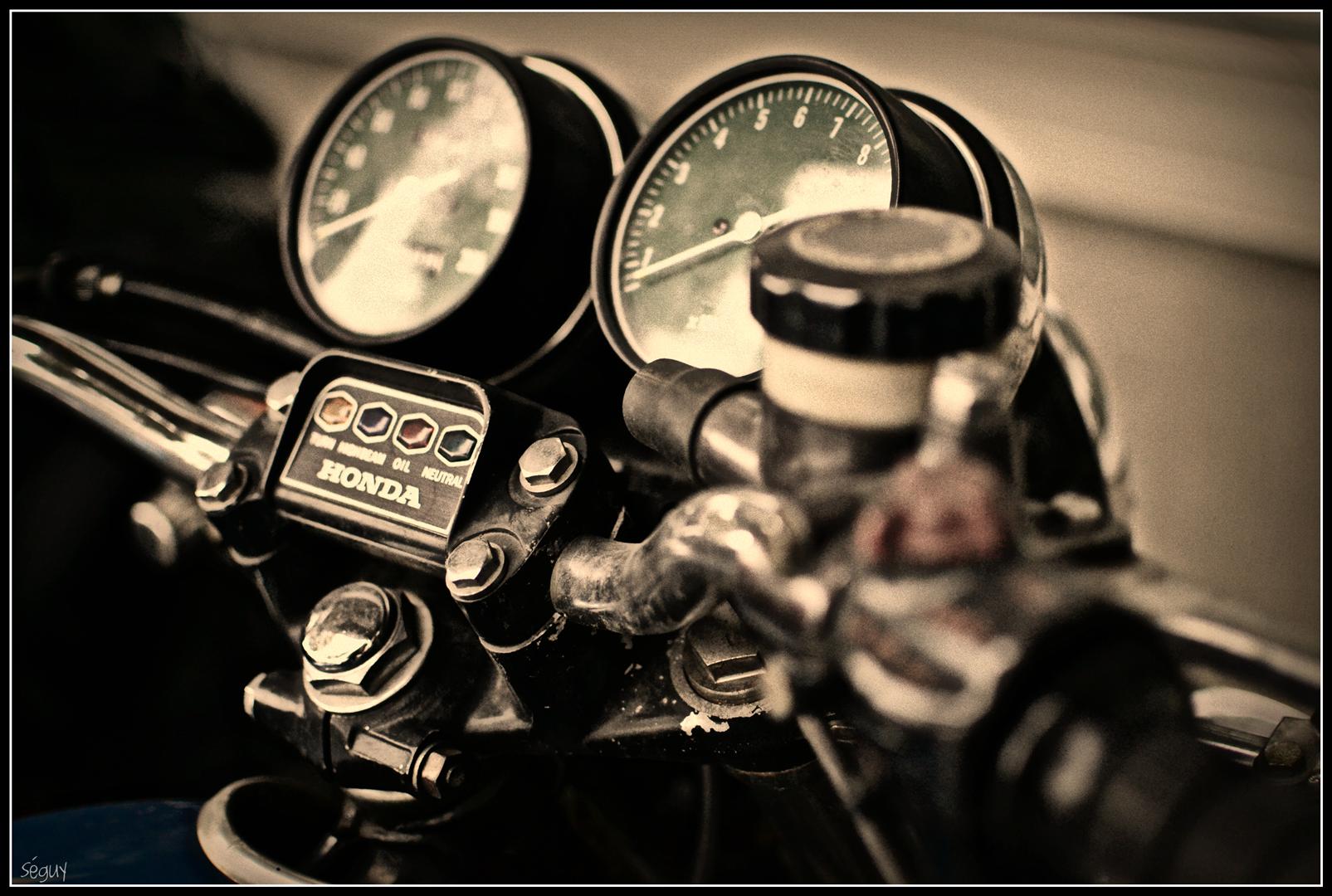 Vintage Motor Wallpaper