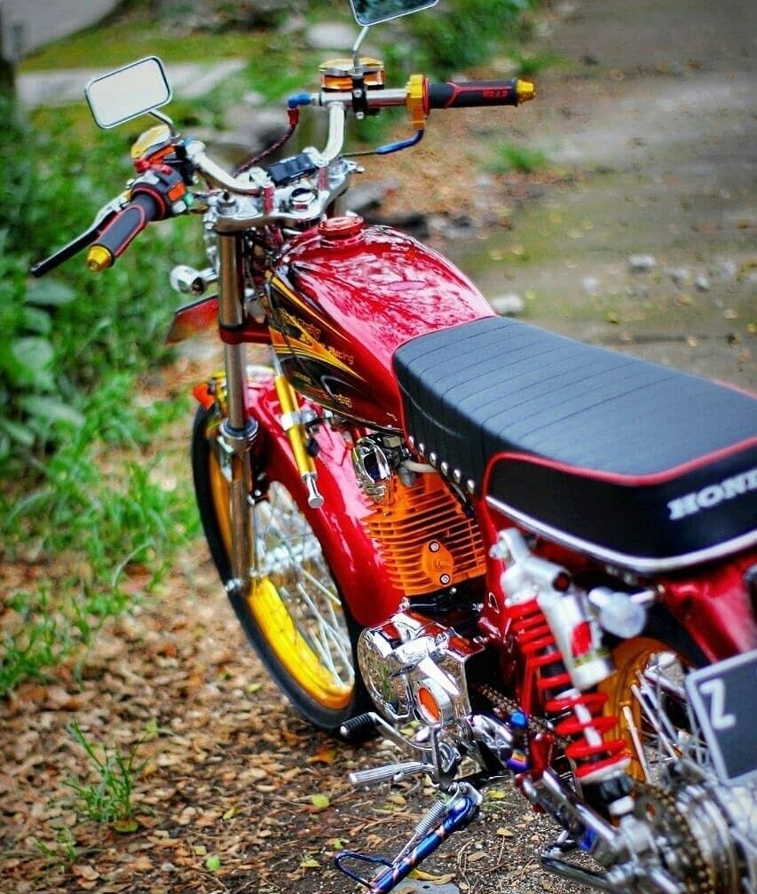 CB kontes. Konsep mobil, Desain logo otomotif, Gambar