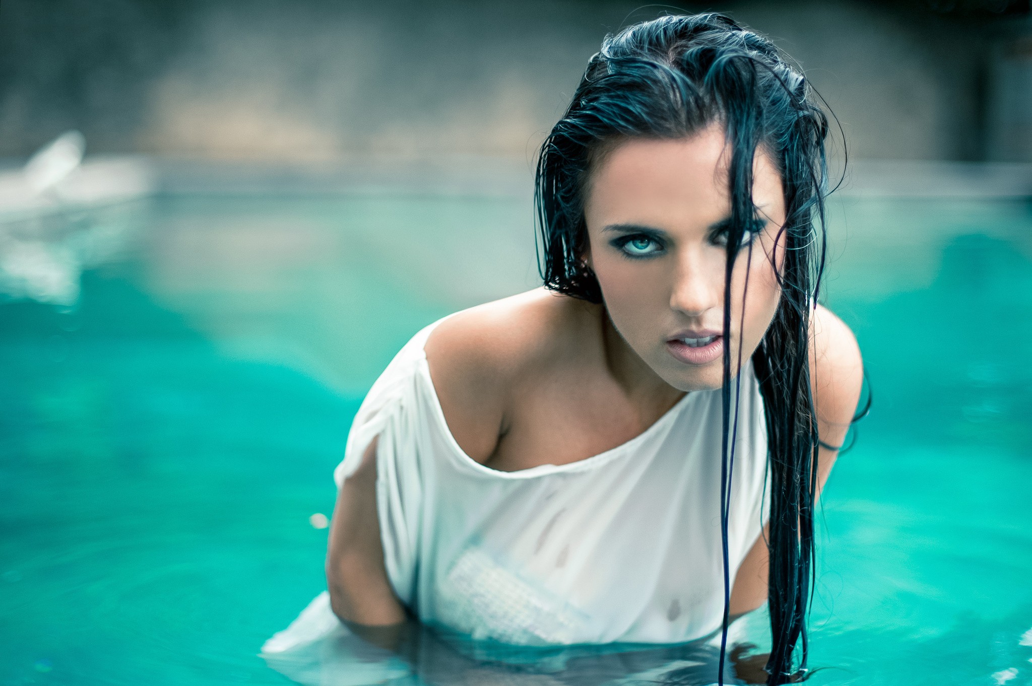 Wallpaper, face, women outdoors, long hair, blue eyes, water, brunette, bare shoulders, open mouth, looking at viewer, tank top, swimming pool, underwater, fashion, wet hair, wet clothing, Person, girl, beauty, woman