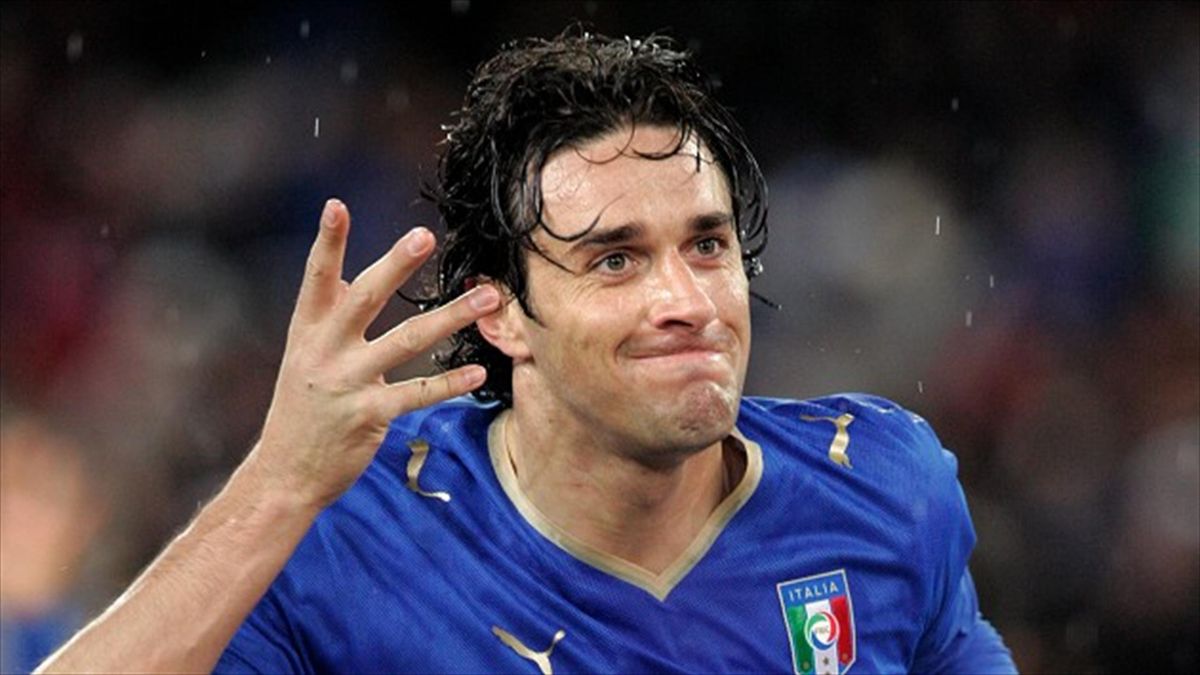 Former Italy striker Luca Toni to retire at end of season